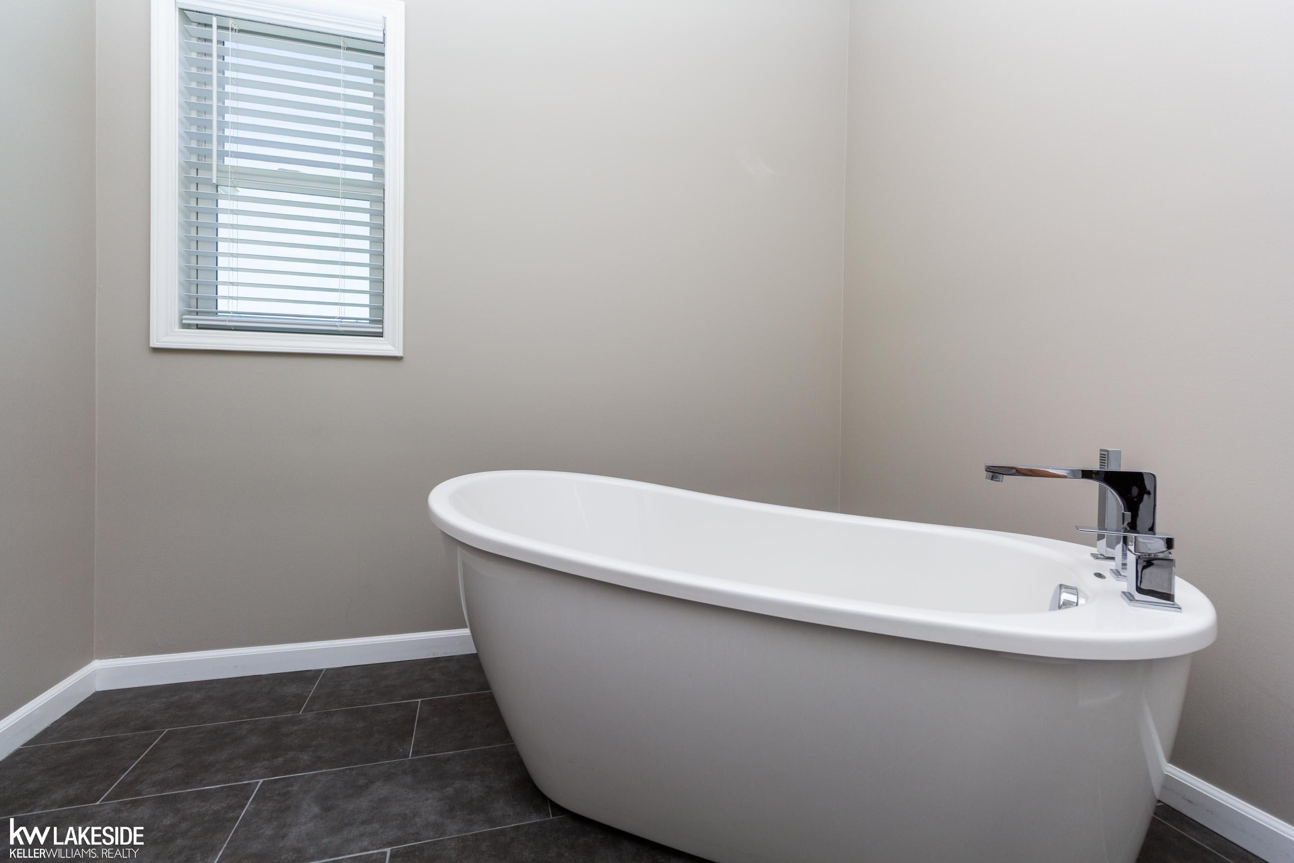 6269 Green Street, MI 48003 — Photo 17