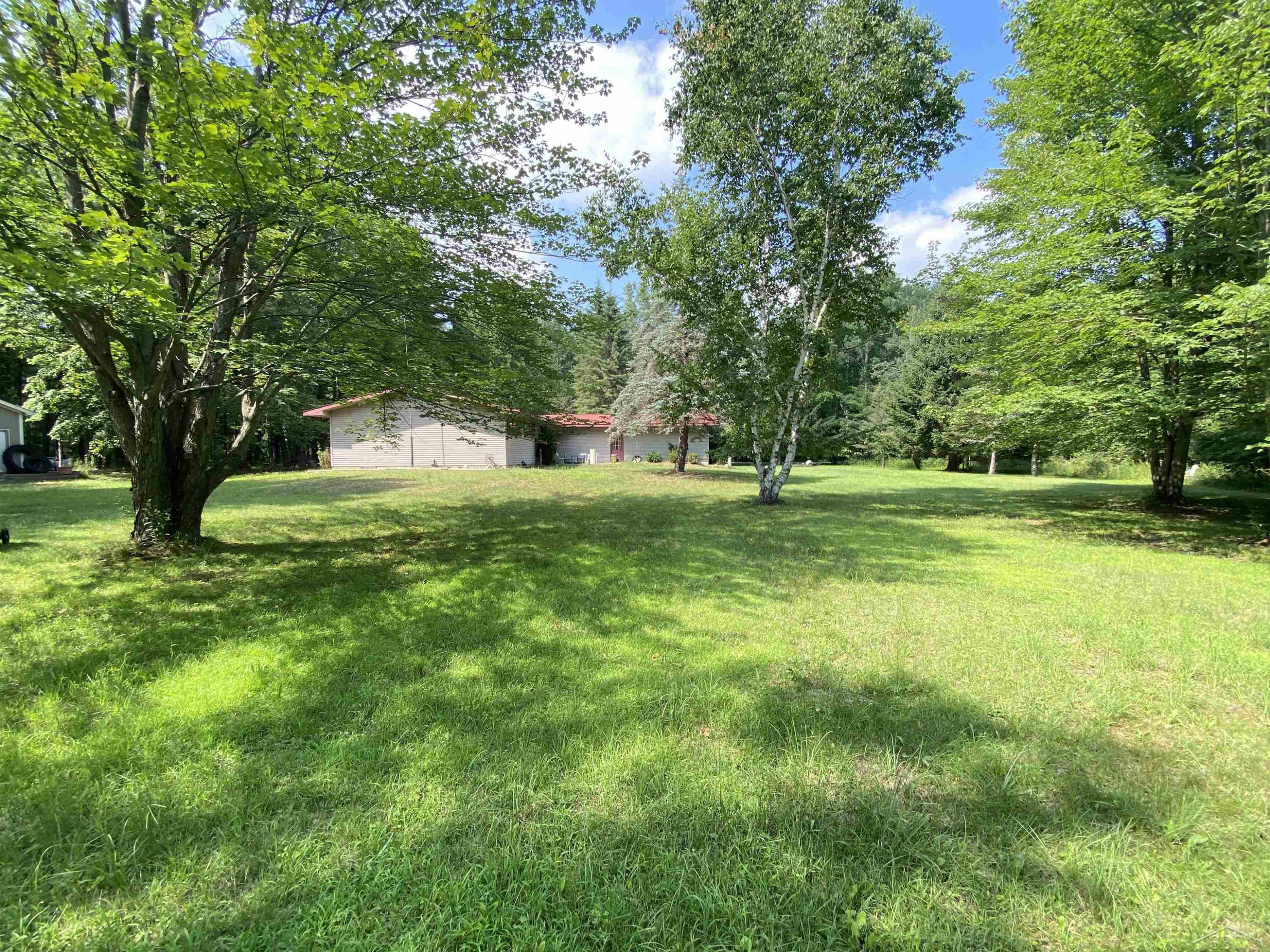 5597 Groszek Road, Sterling, MI 48659 — Photo 2
