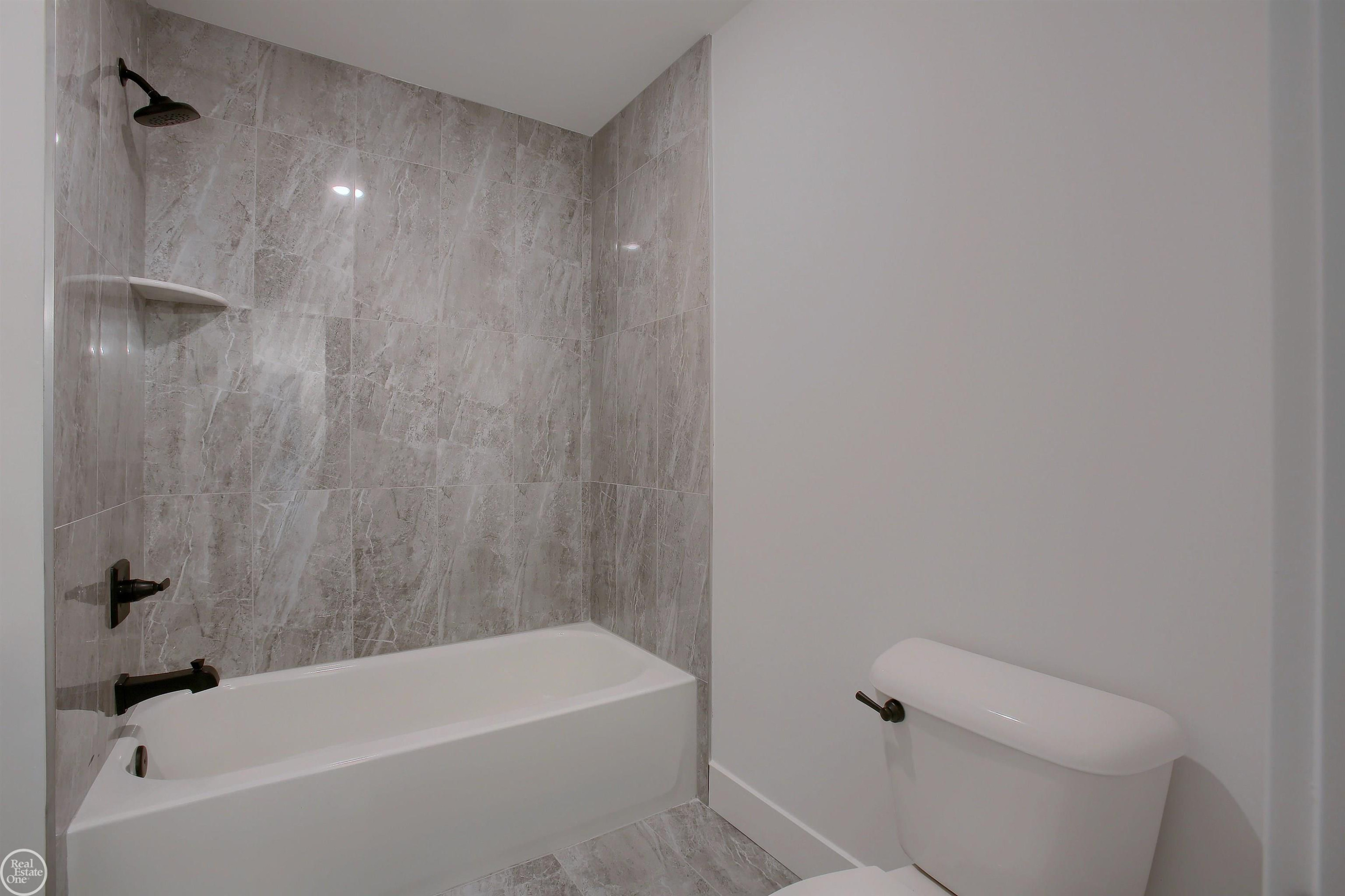 3479 Forster Lane, Lot #19, Shelby Twp, MI 48316 — Photo 31