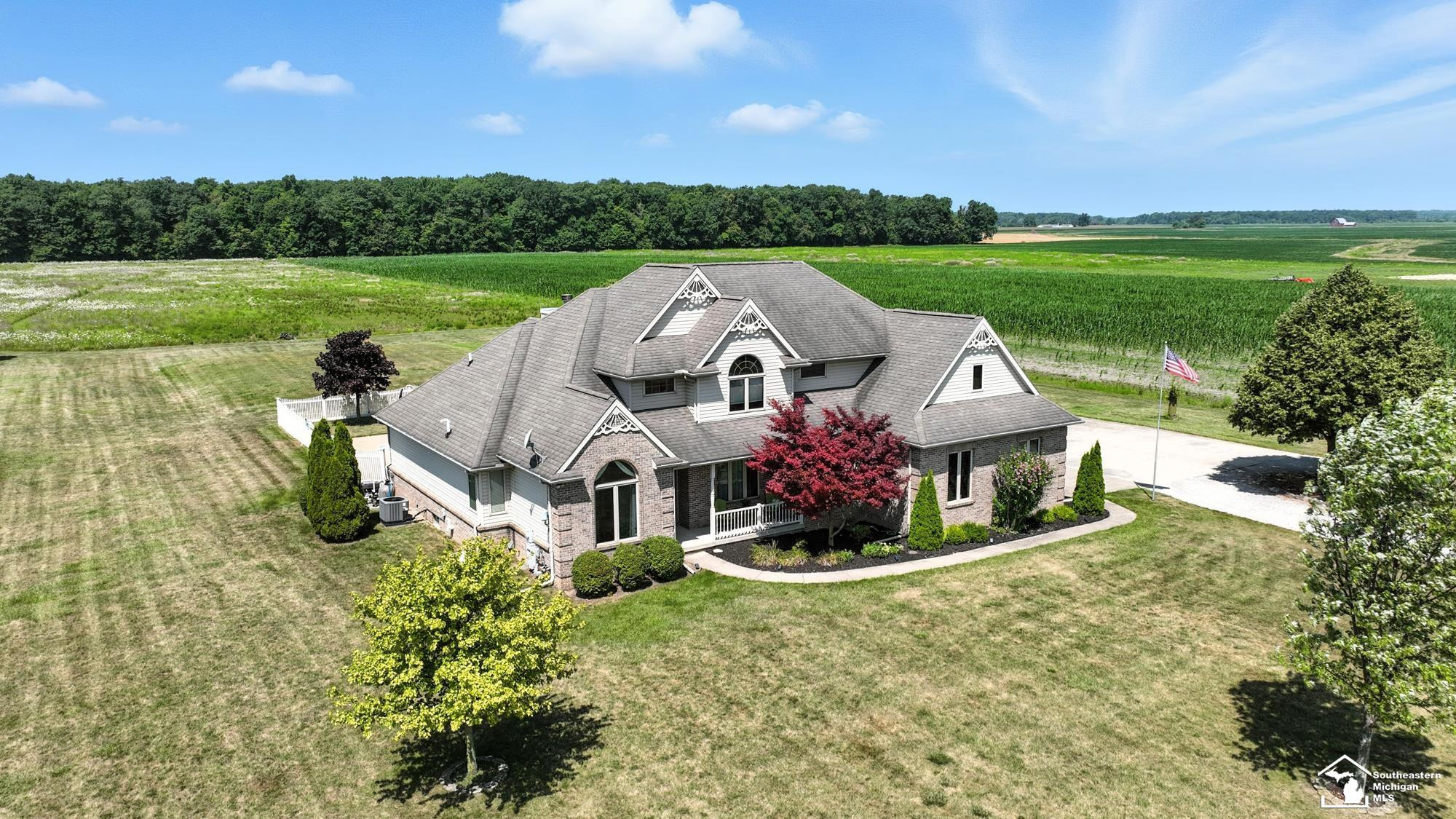 8989 Steffas Rd Road, Maybee, MI — Photo 2