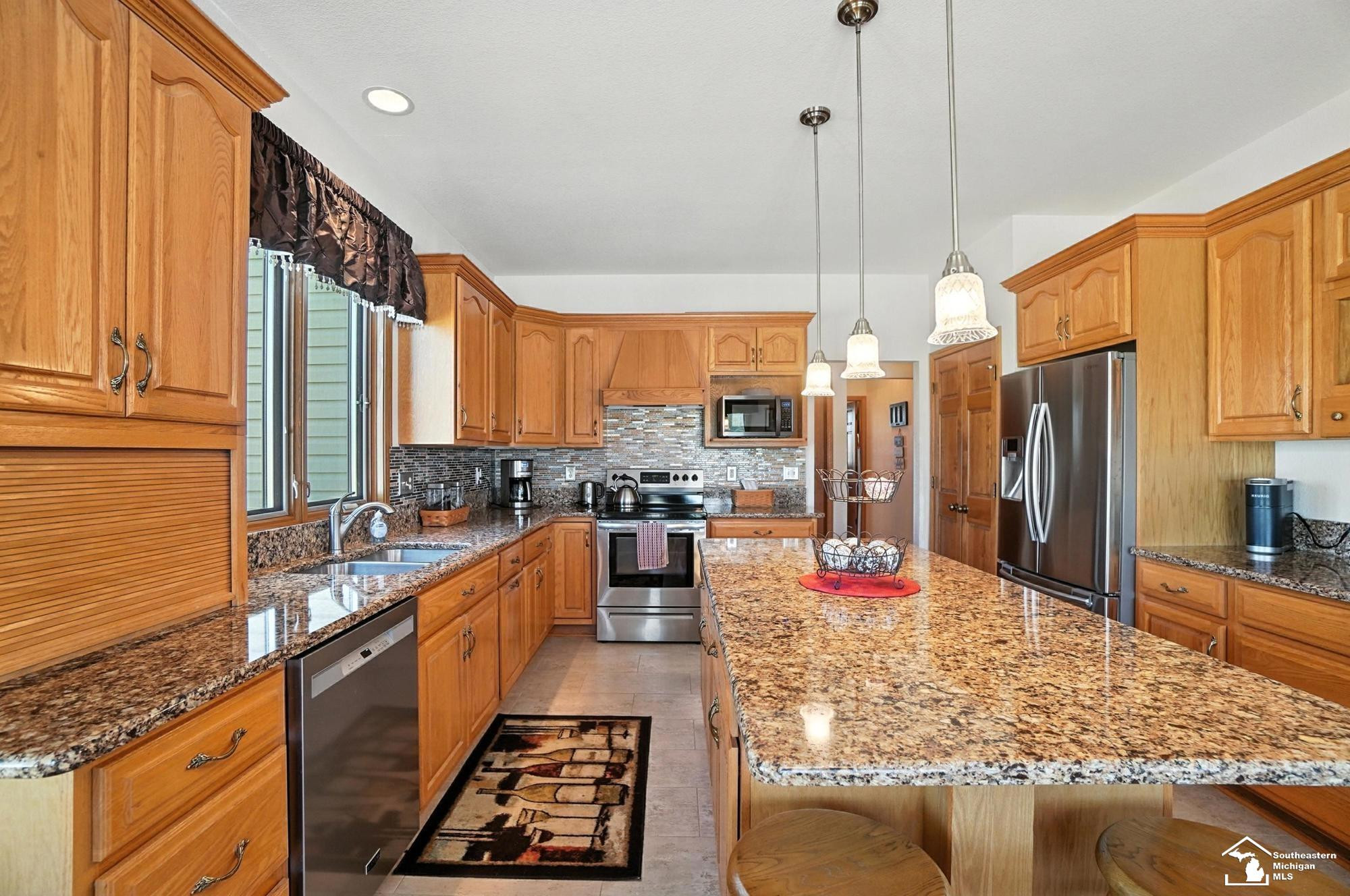 8989 Steffas Rd Road, Maybee, MI — Photo 11