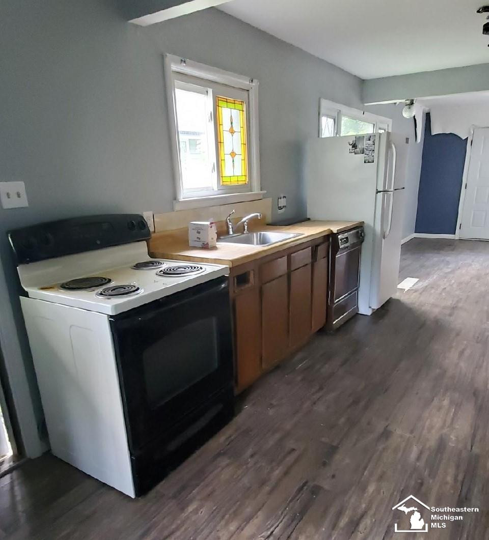 2627 Morin Grove Street, Erie, MI — Photo 6