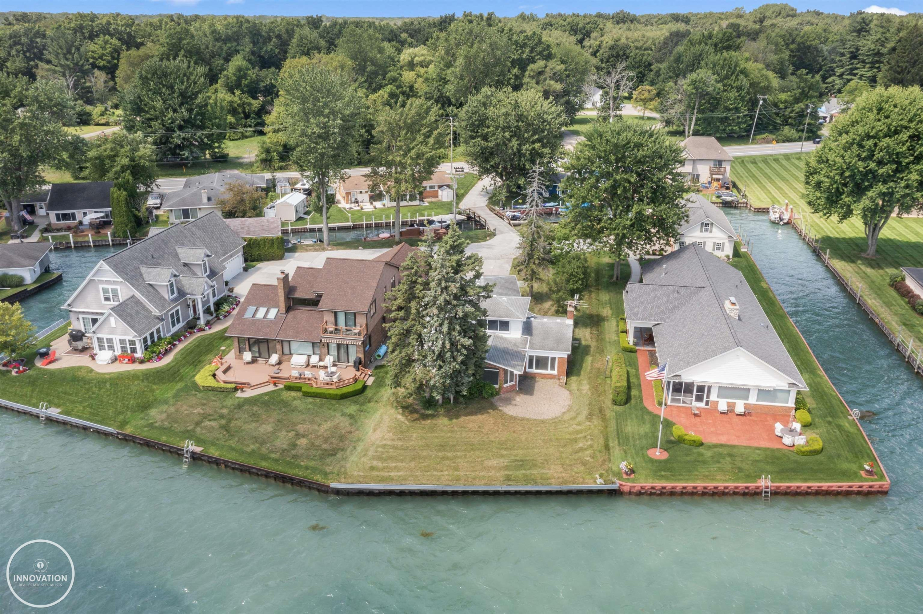 9591 River Road, Algonac, MI 48001 — Photo 2
