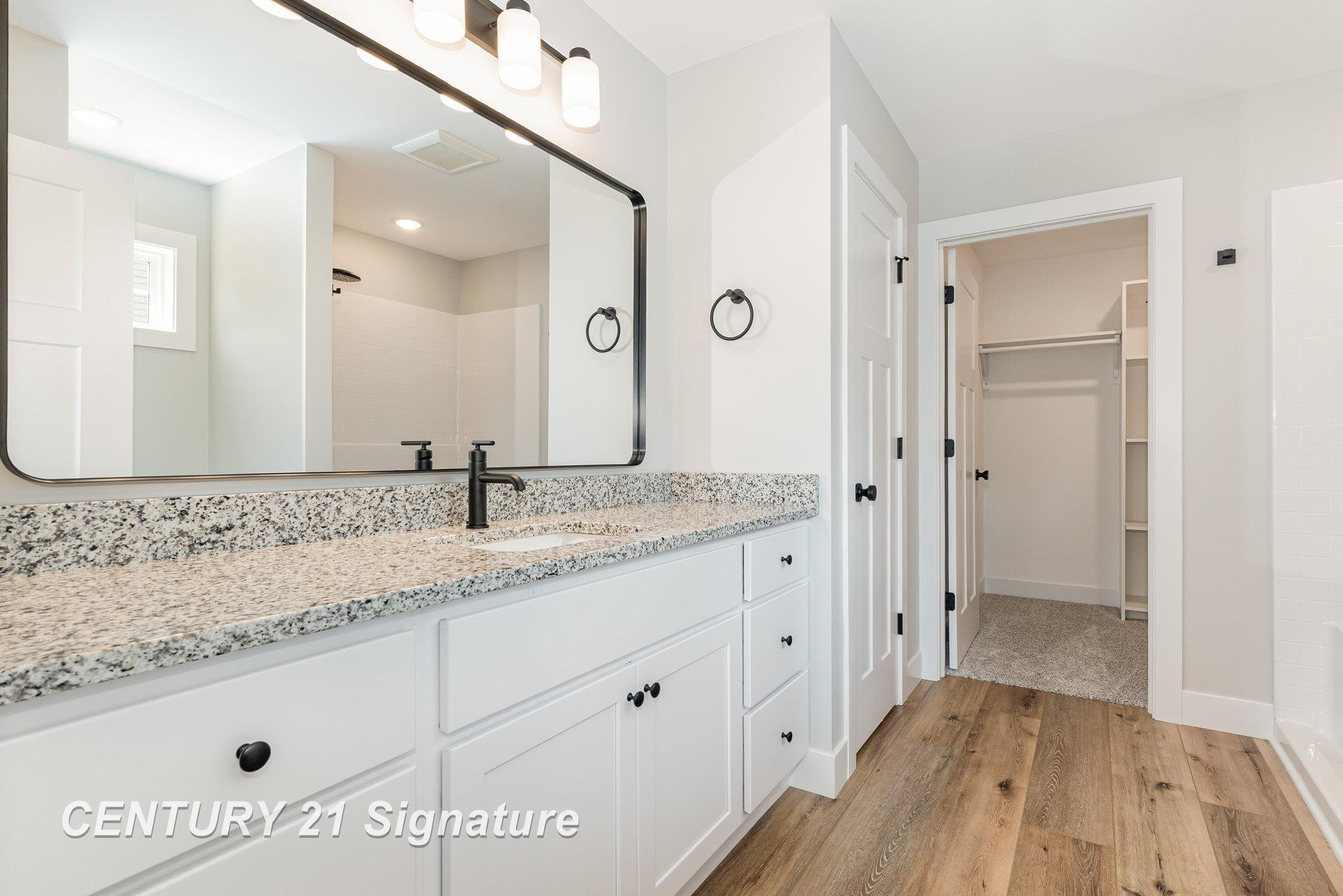 86 N Richland, Hemlock, MI 48626 — Photo 13