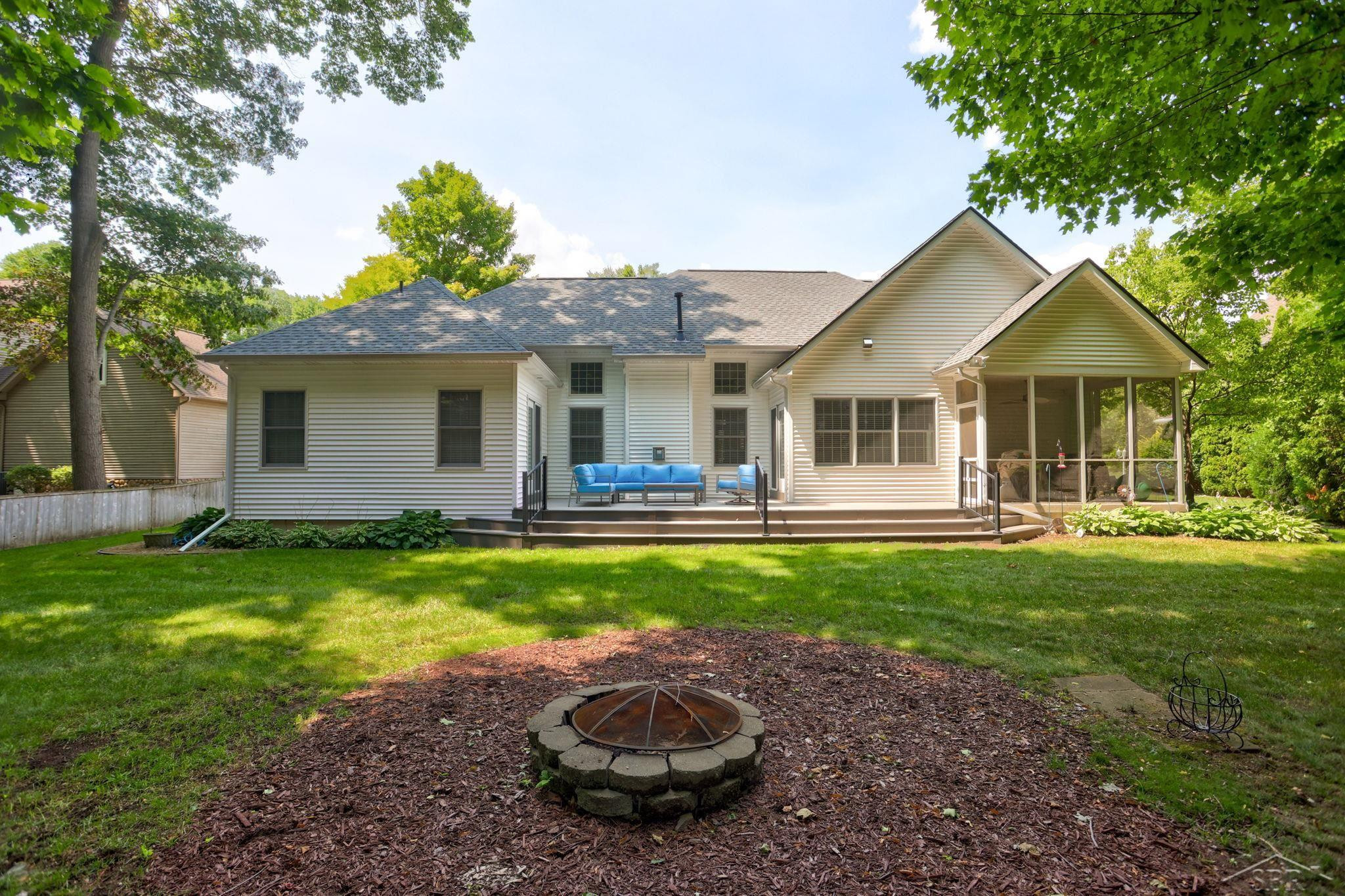 8646 Wandering Way, Freeland, MI 48623 — Photo 43
