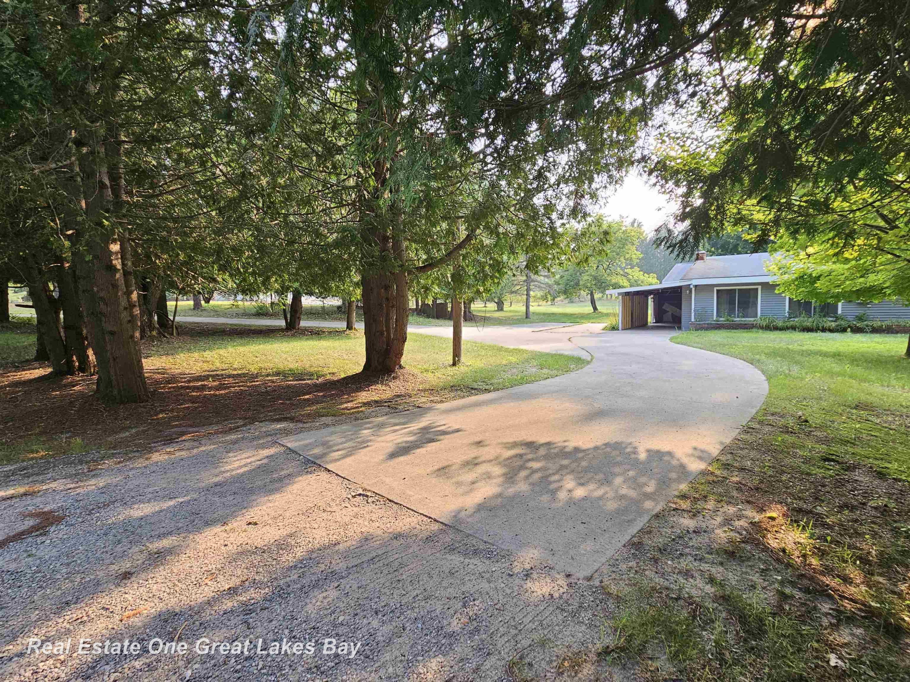 205 N Everett Road, Harrisville, MI 48740 — Photo 3