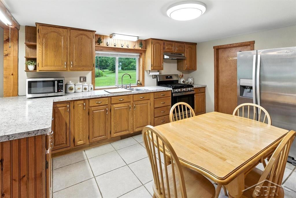 486 W Woodland Drive, Sanford, MI 48657 — Photo 10