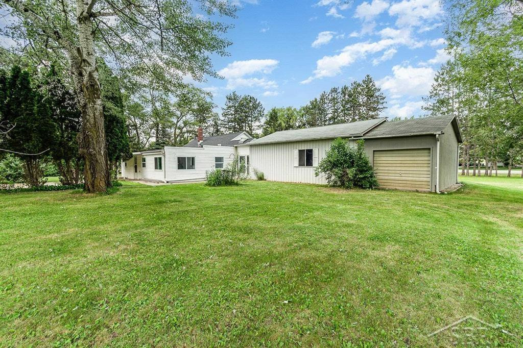 810 E Remus Road, Mount Pleasant, MI 48858 — Photo 25