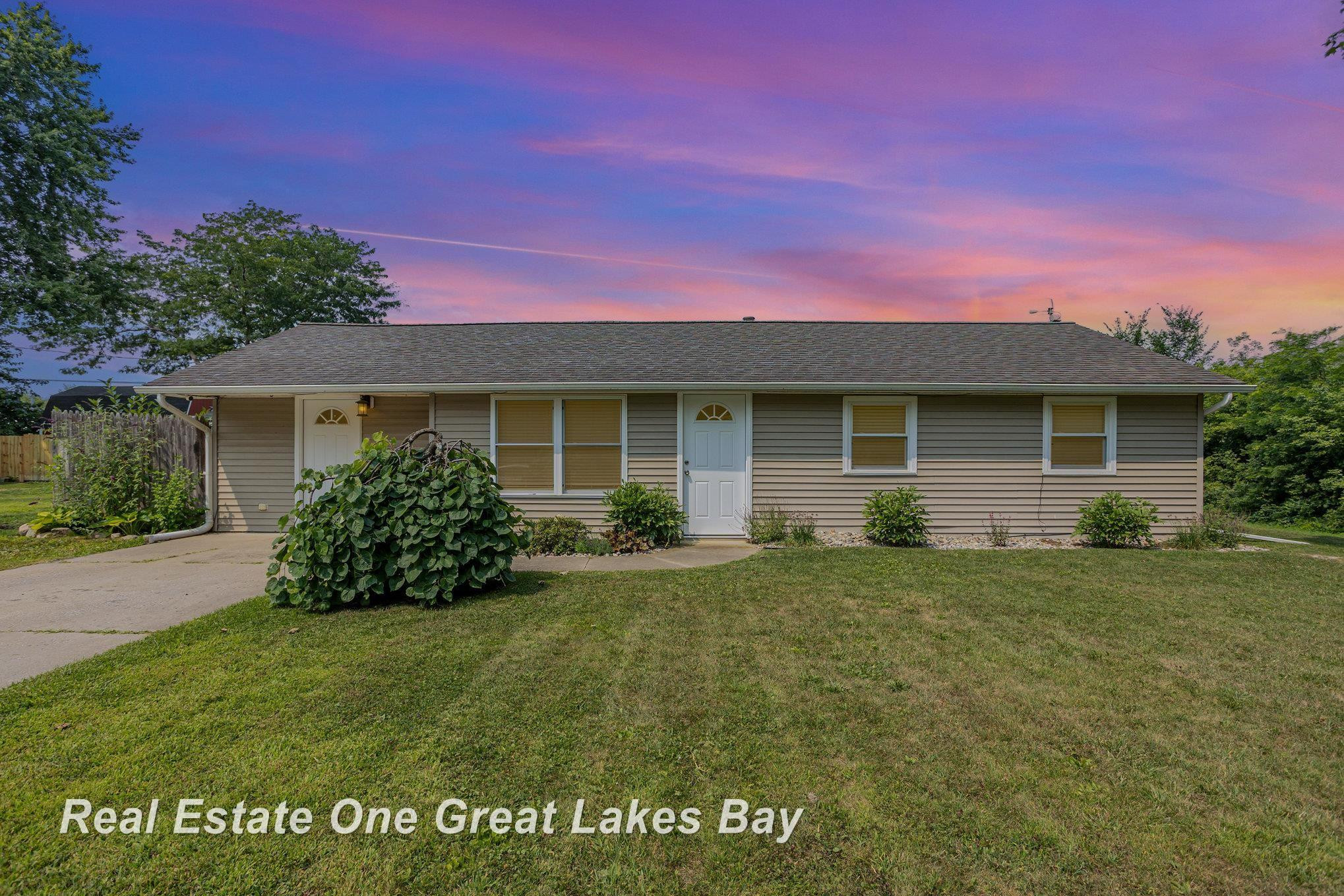 131 E 6th Street, Oakley, MI 48649 — front exterior