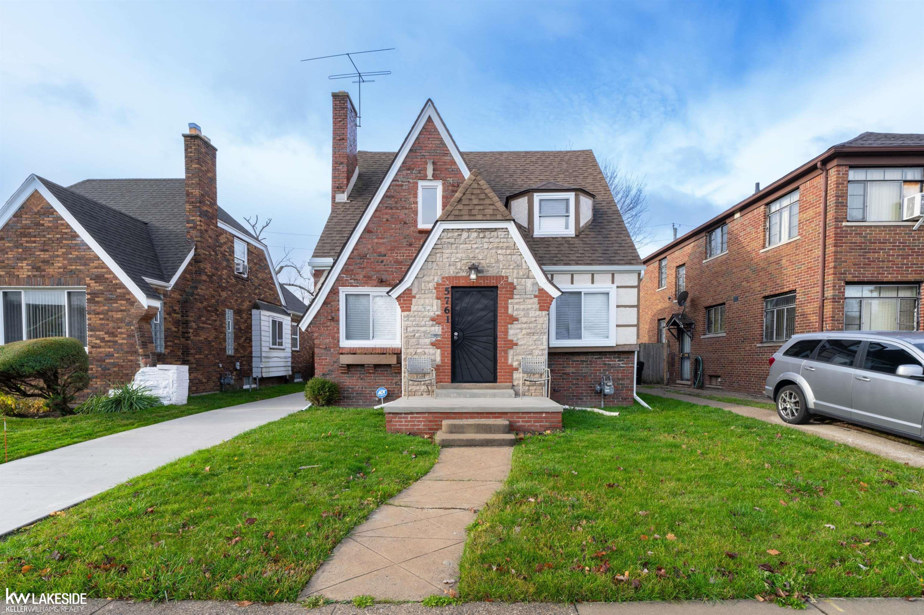5761 Devonshire Road, Detroit, MI 48224 — front exterior