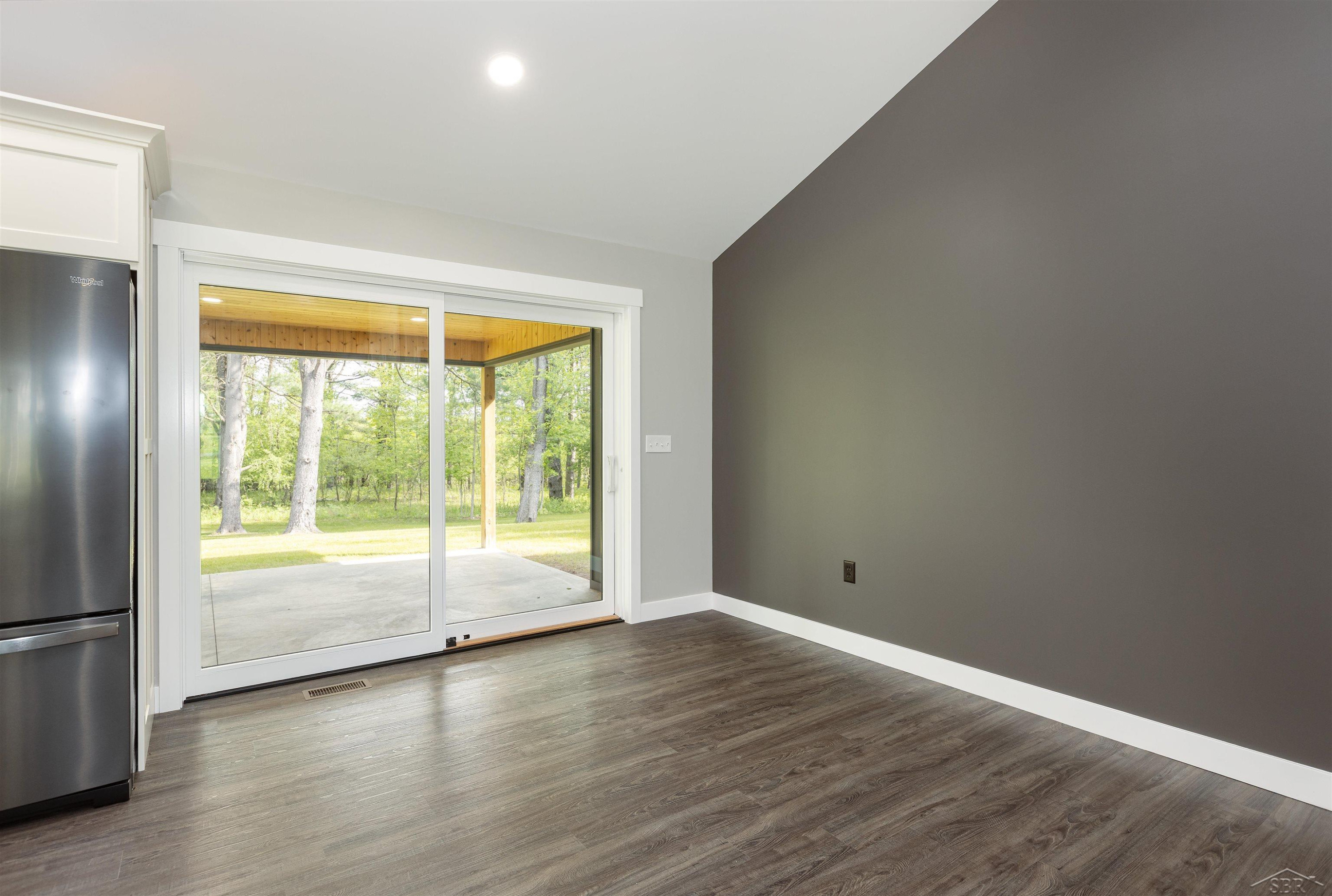 2291 E Maple Road, Clare, MI 48617 — Photo 7