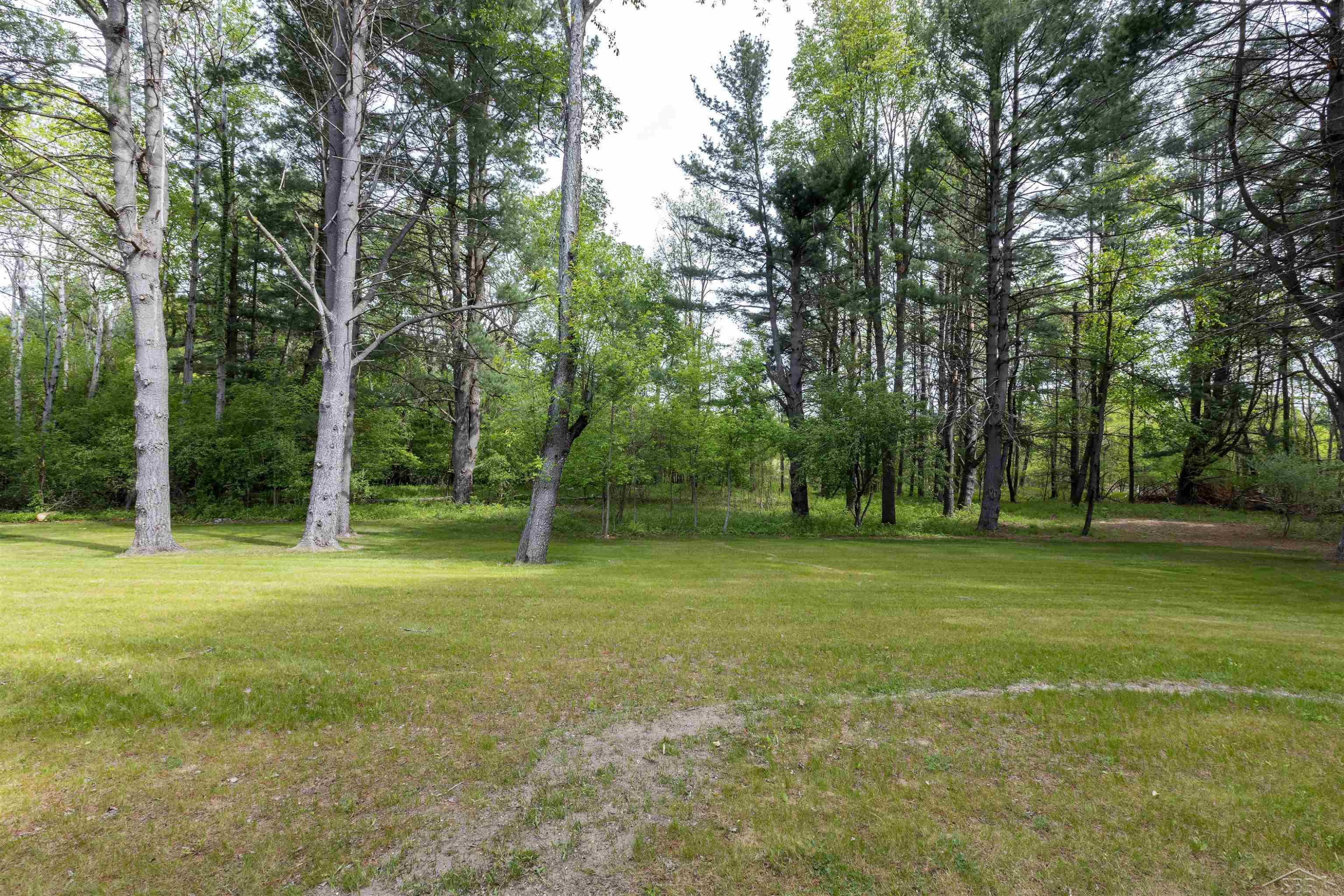 2291 E Maple Road, Clare, MI 48617 — Photo 42