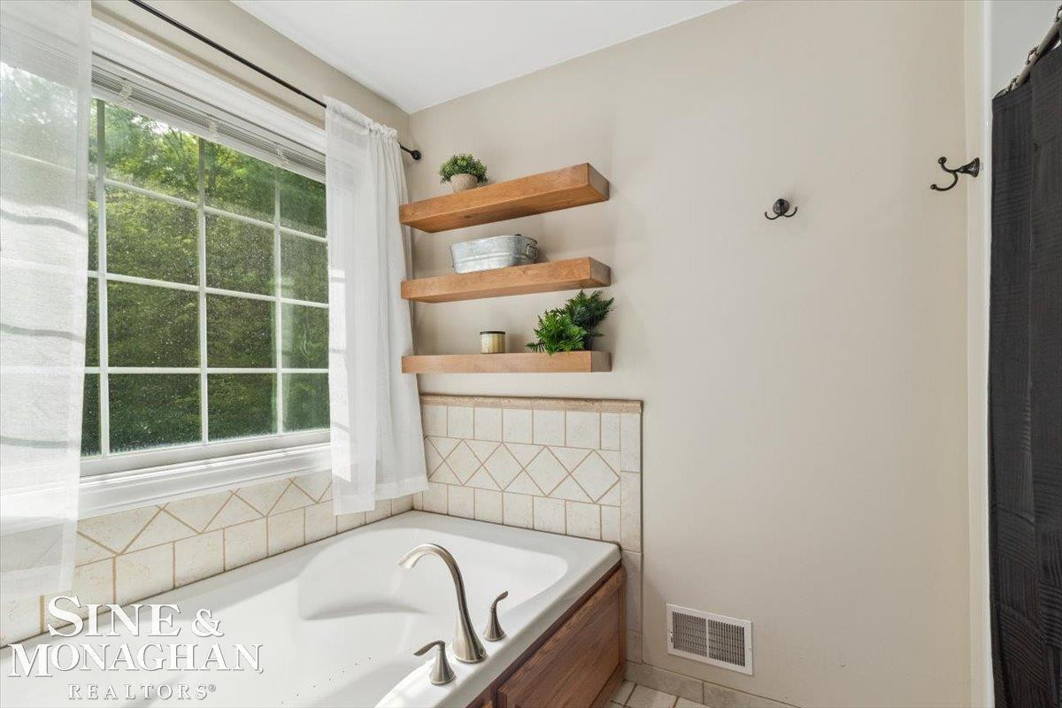2758 E Lake Drive, Kimball, MI — Photo 15