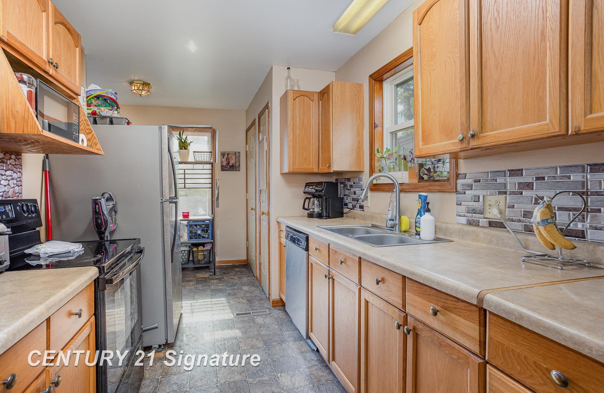 224 Greenwood Street, Sterling, MI 48659 — Photo 8