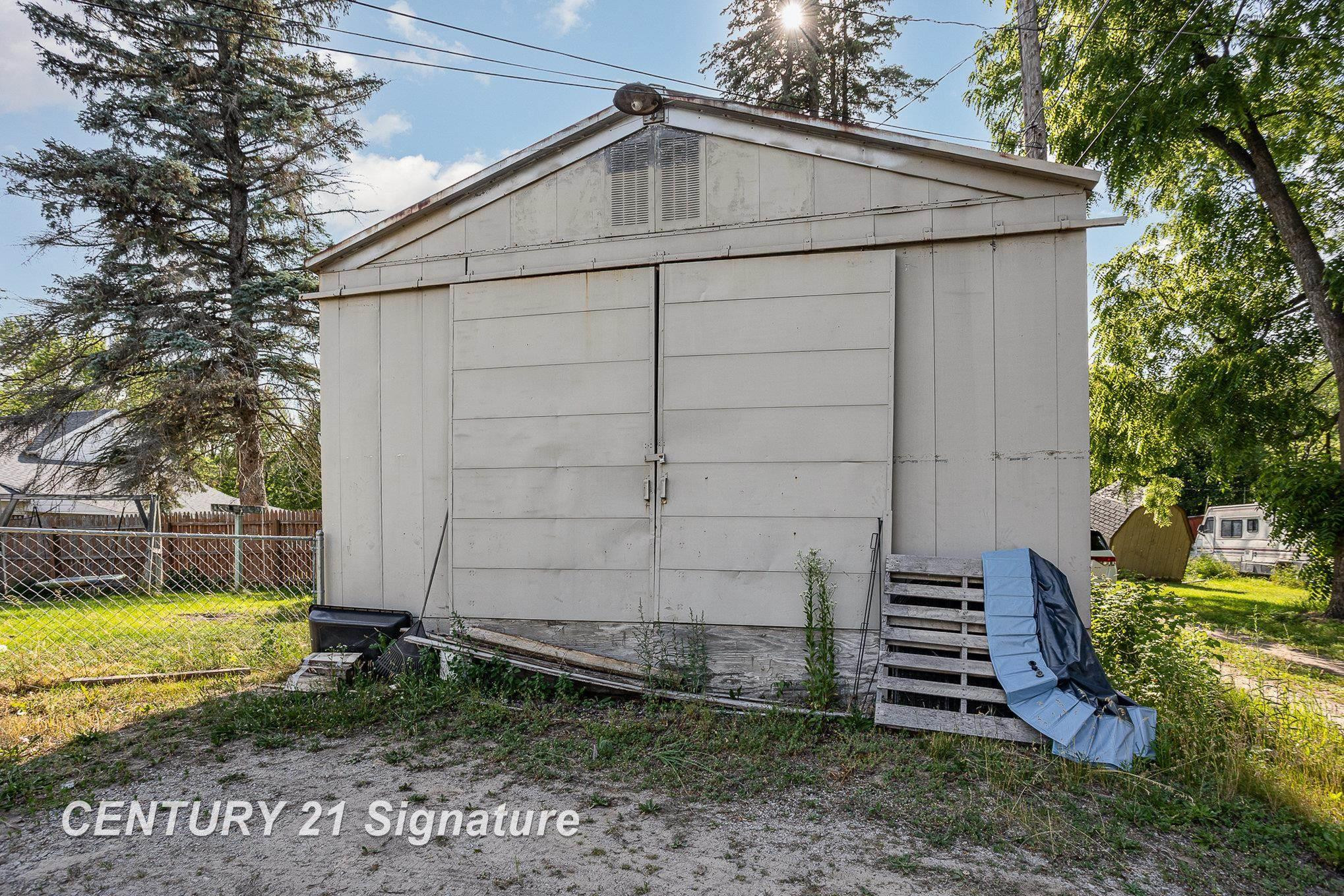 224 Greenwood Street, Sterling, MI 48659 — Photo 14