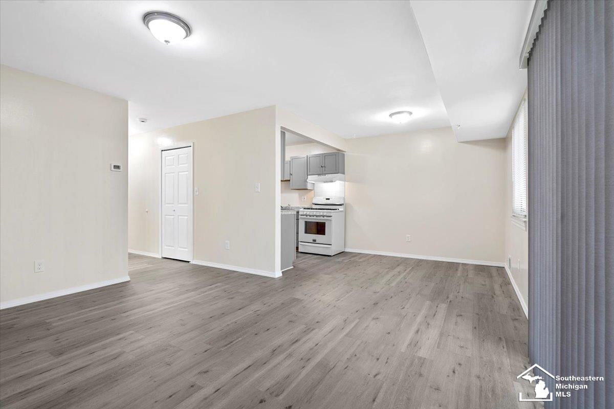 15676 Dupage Boulevard, Taylor, MI 48180 — Photo 5