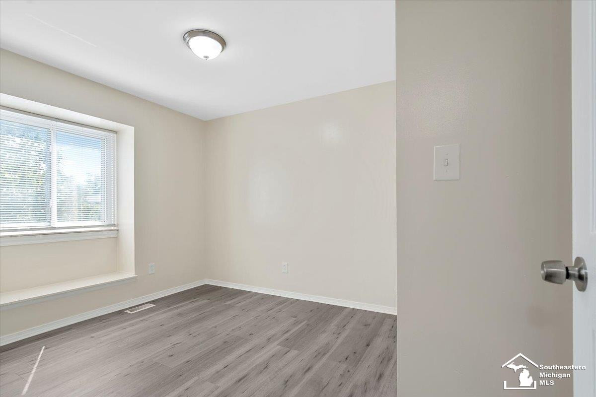 15676 Dupage Boulevard, Taylor, MI 48180 — Photo 12