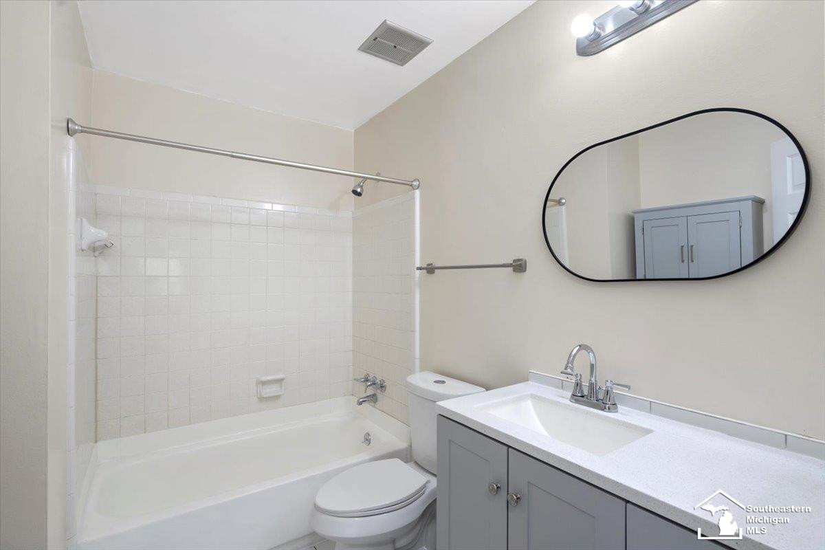 15676 Dupage Boulevard, Taylor, MI 48180 — Photo 19