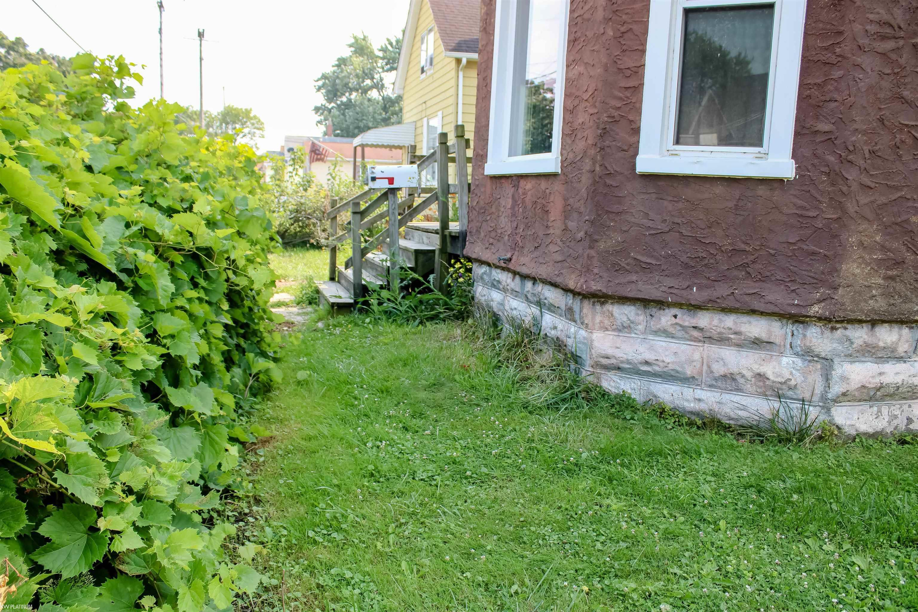 443 11th Street, Port Huron, MI 48060 — Photo 4