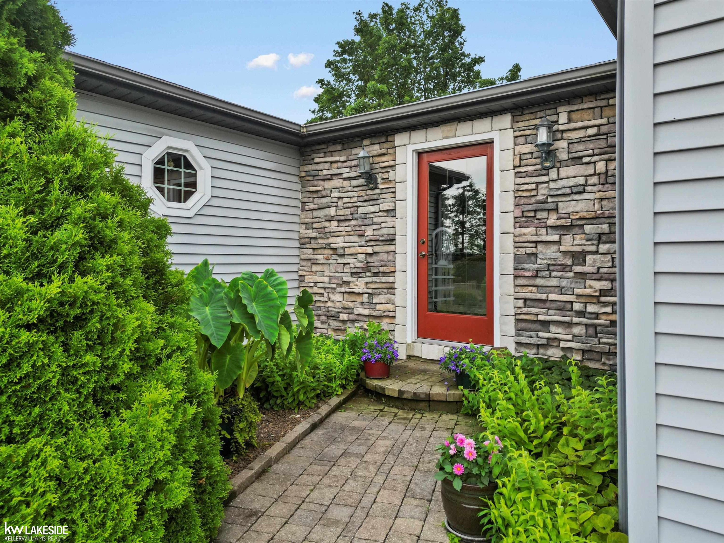 27550 School Section Road, Richmond, MI 48062 — Photo 5