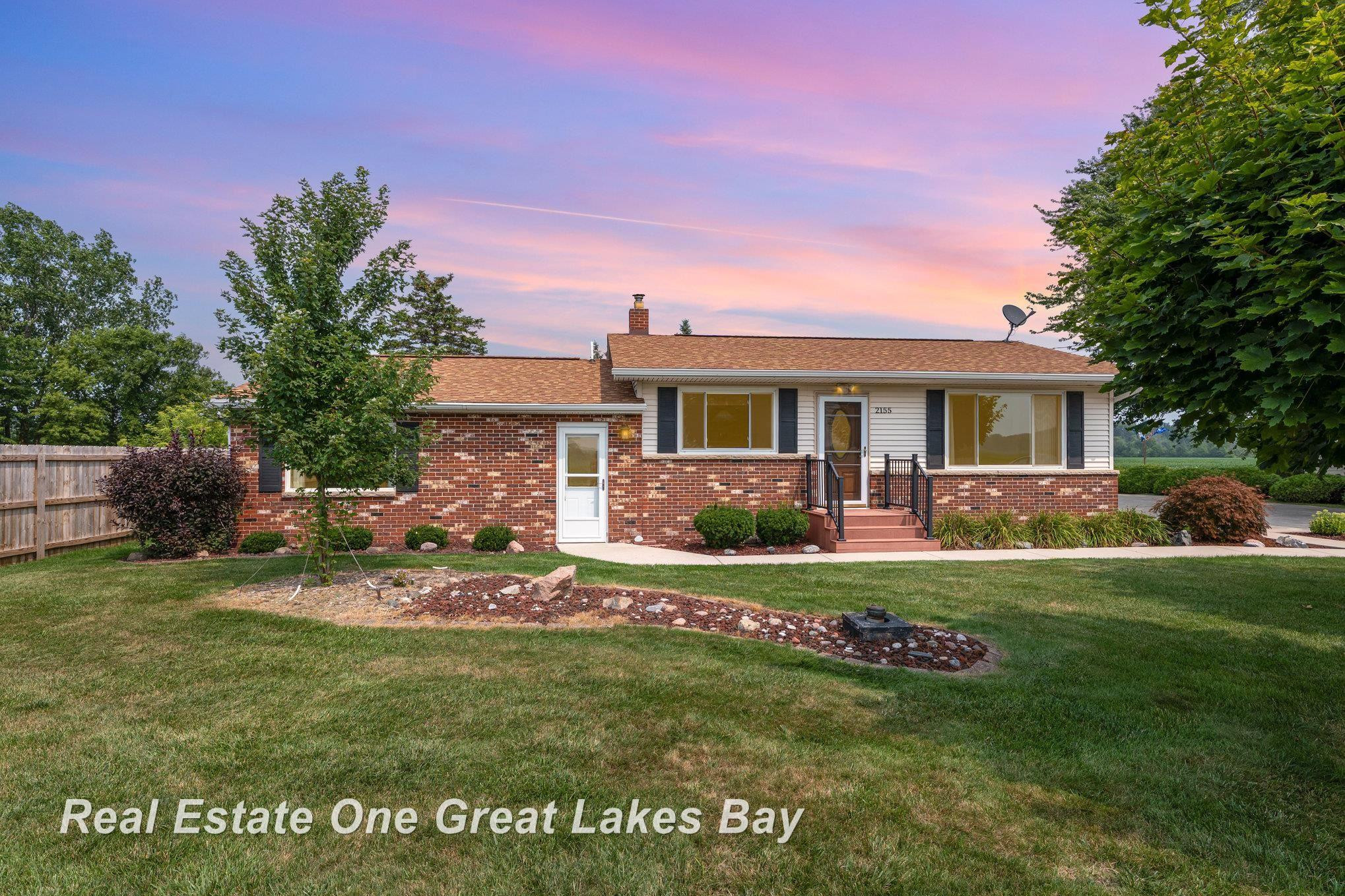 2155 Wetters Road, Kawkawlin, MI 48631 — front exterior
