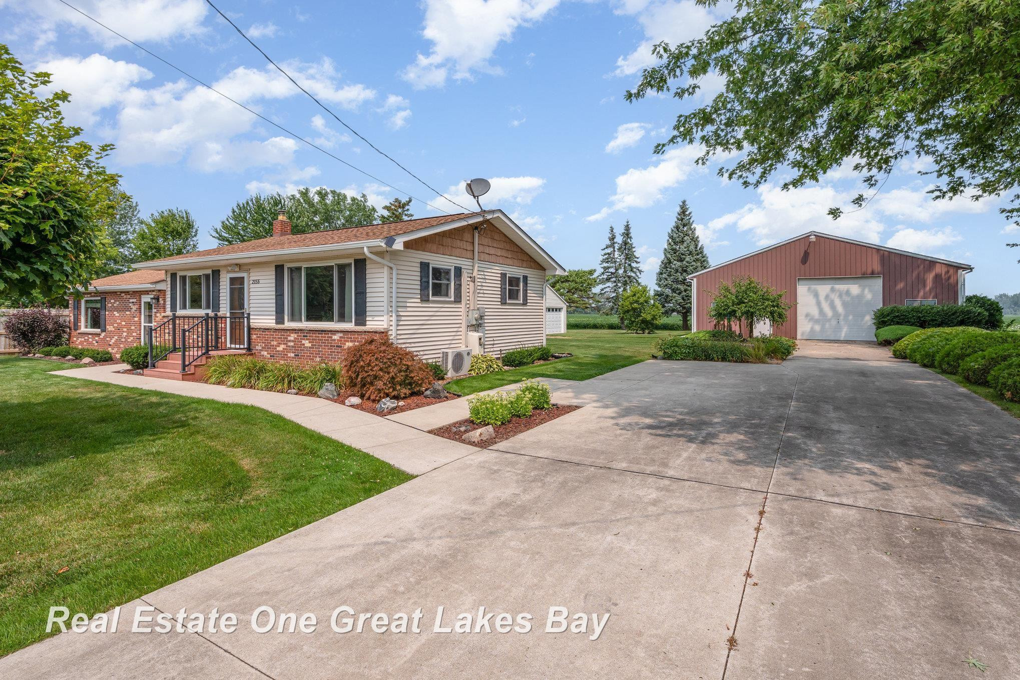 2155 Wetters Road, Kawkawlin, MI 48631 — Photo 2