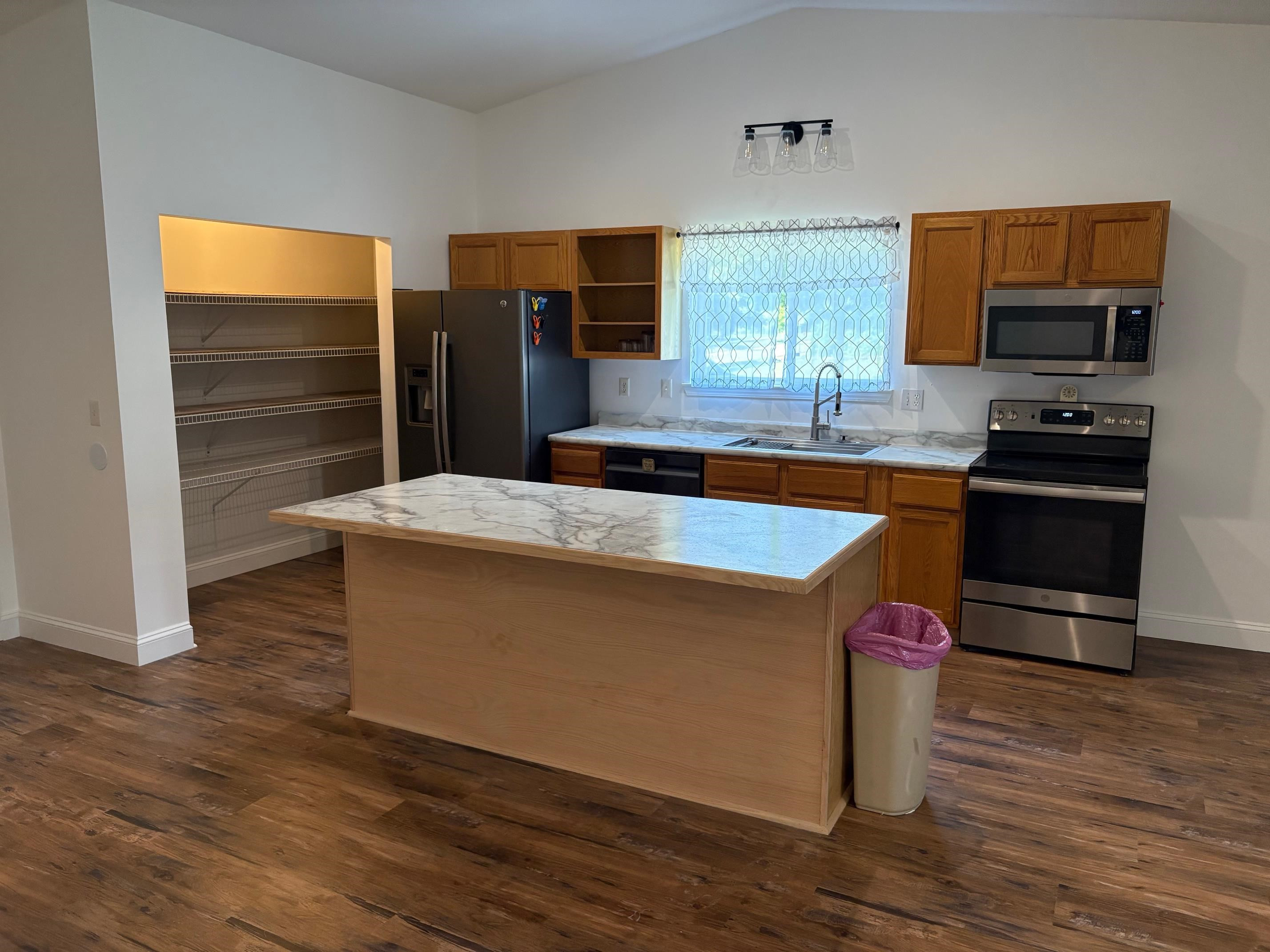 3233 Herrington Drive, Holly, MI 48442 — Photo 4