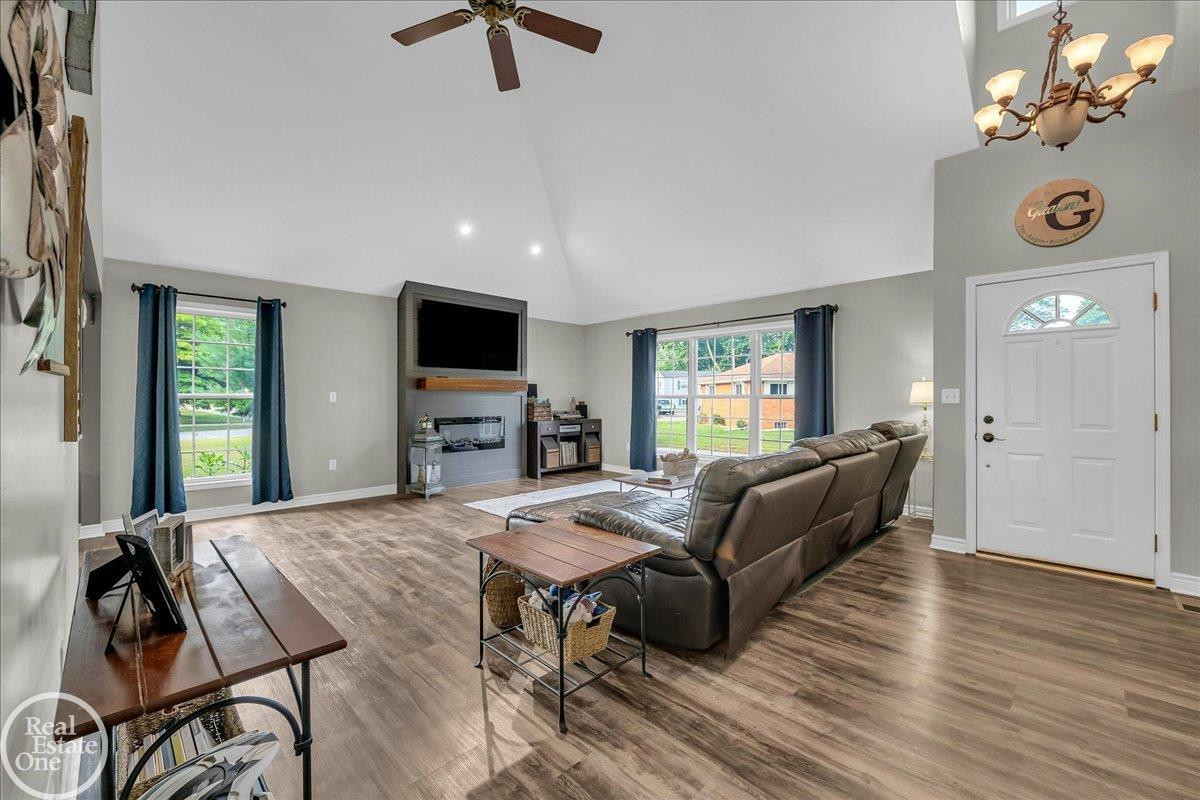3273 Main Street, MI — Photo 5