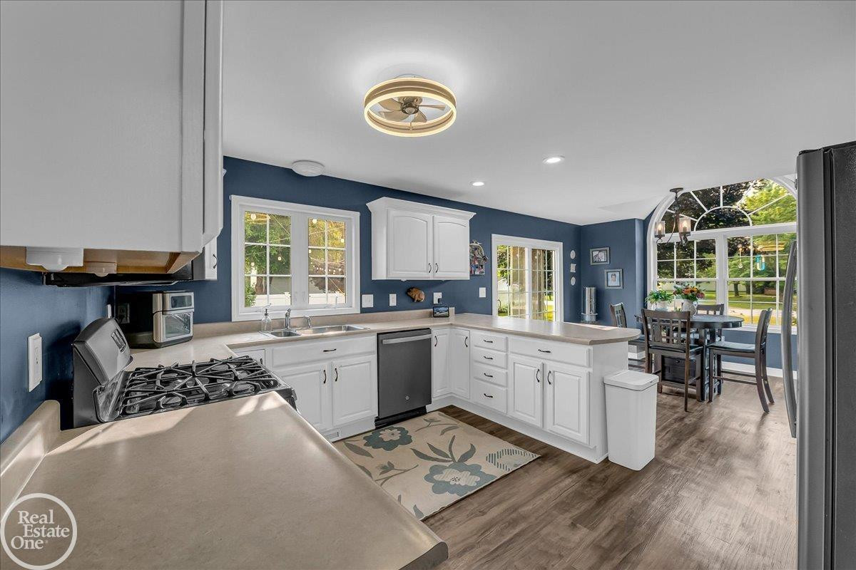 3273 Main Street, MI — Photo 9