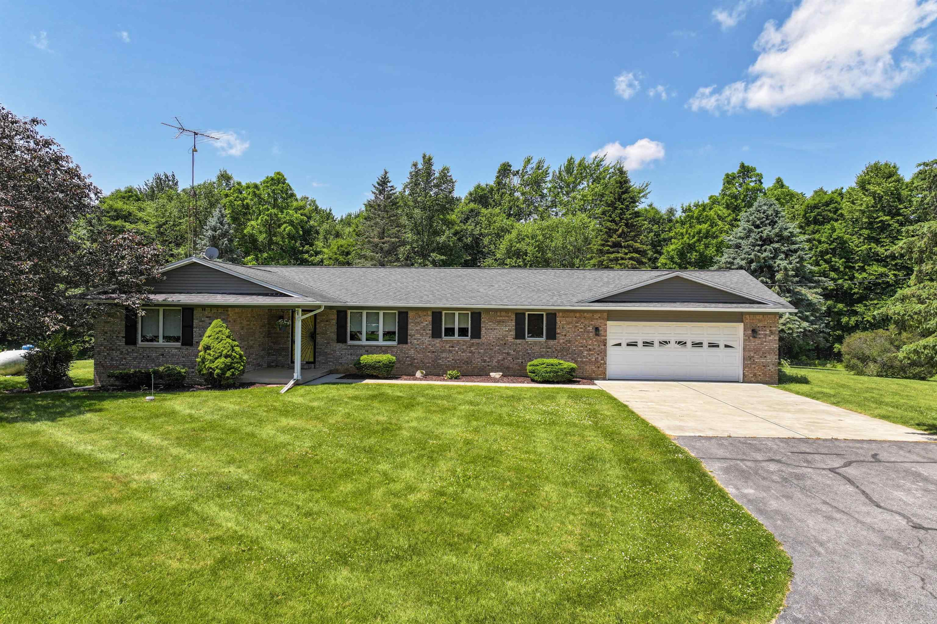 5802 Pratt Road, Lapeer, MI 48446 — Photo 4