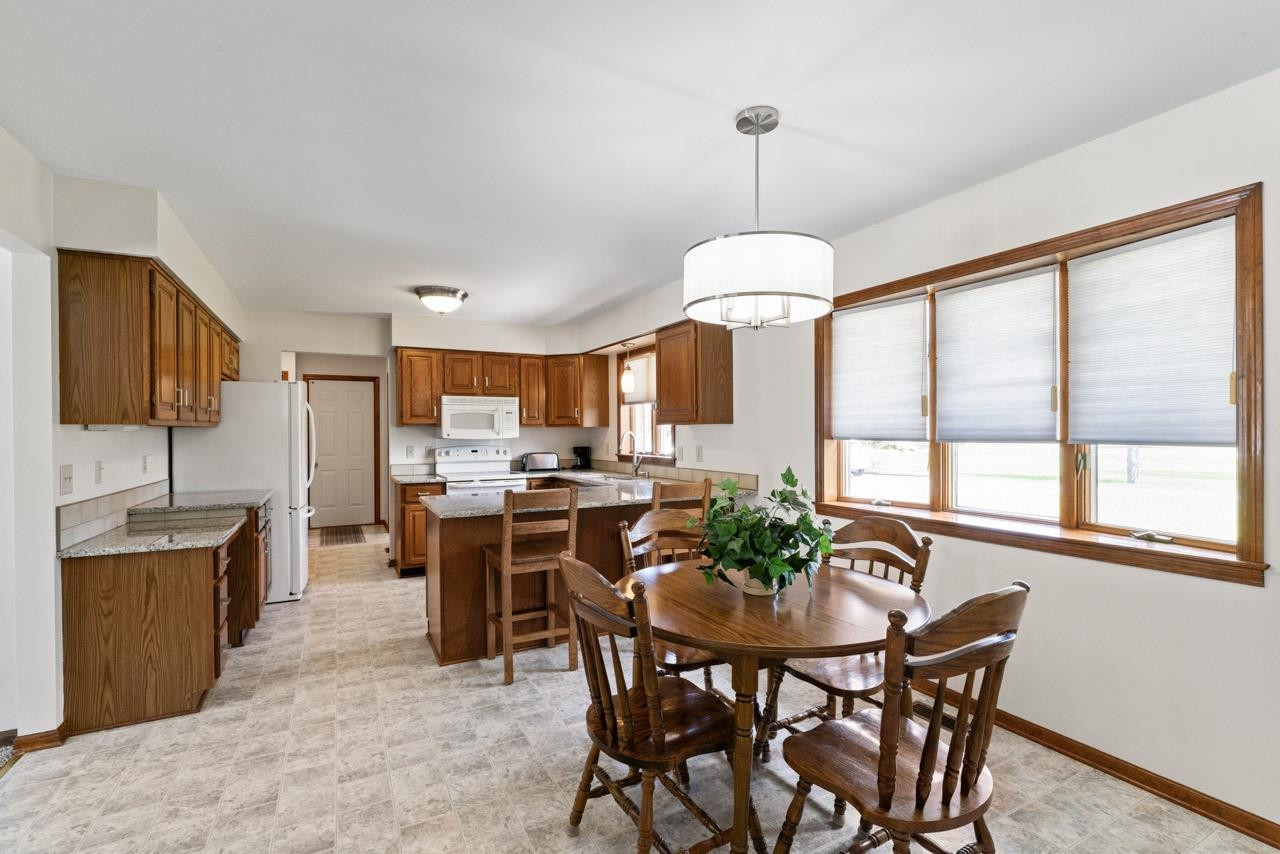 5802 Pratt Road, Lapeer, MI 48446 — Photo 10