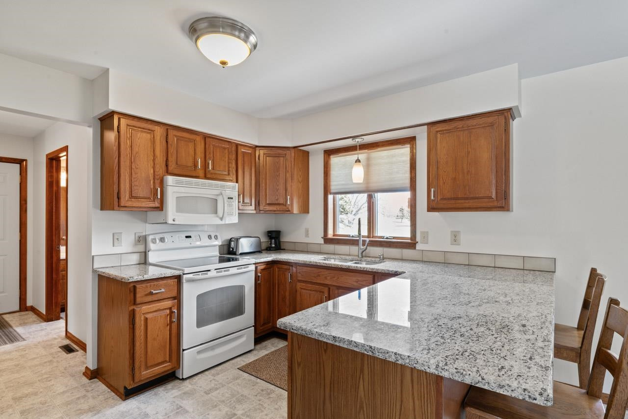 5802 Pratt Road, Lapeer, MI 48446 — Photo 11