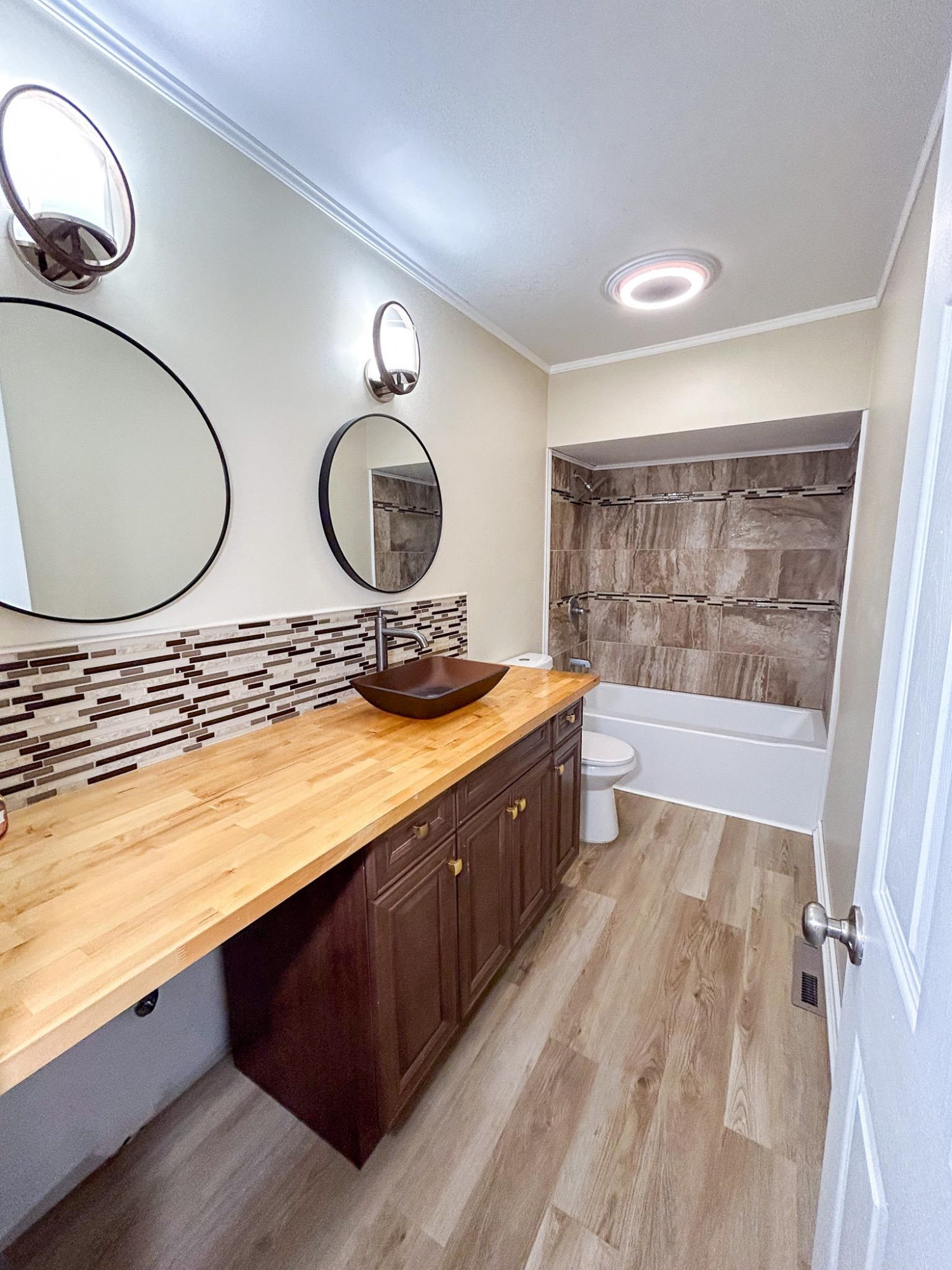 1246 Dyemeadow Lane, Flint, MI 48532 — Photo 29