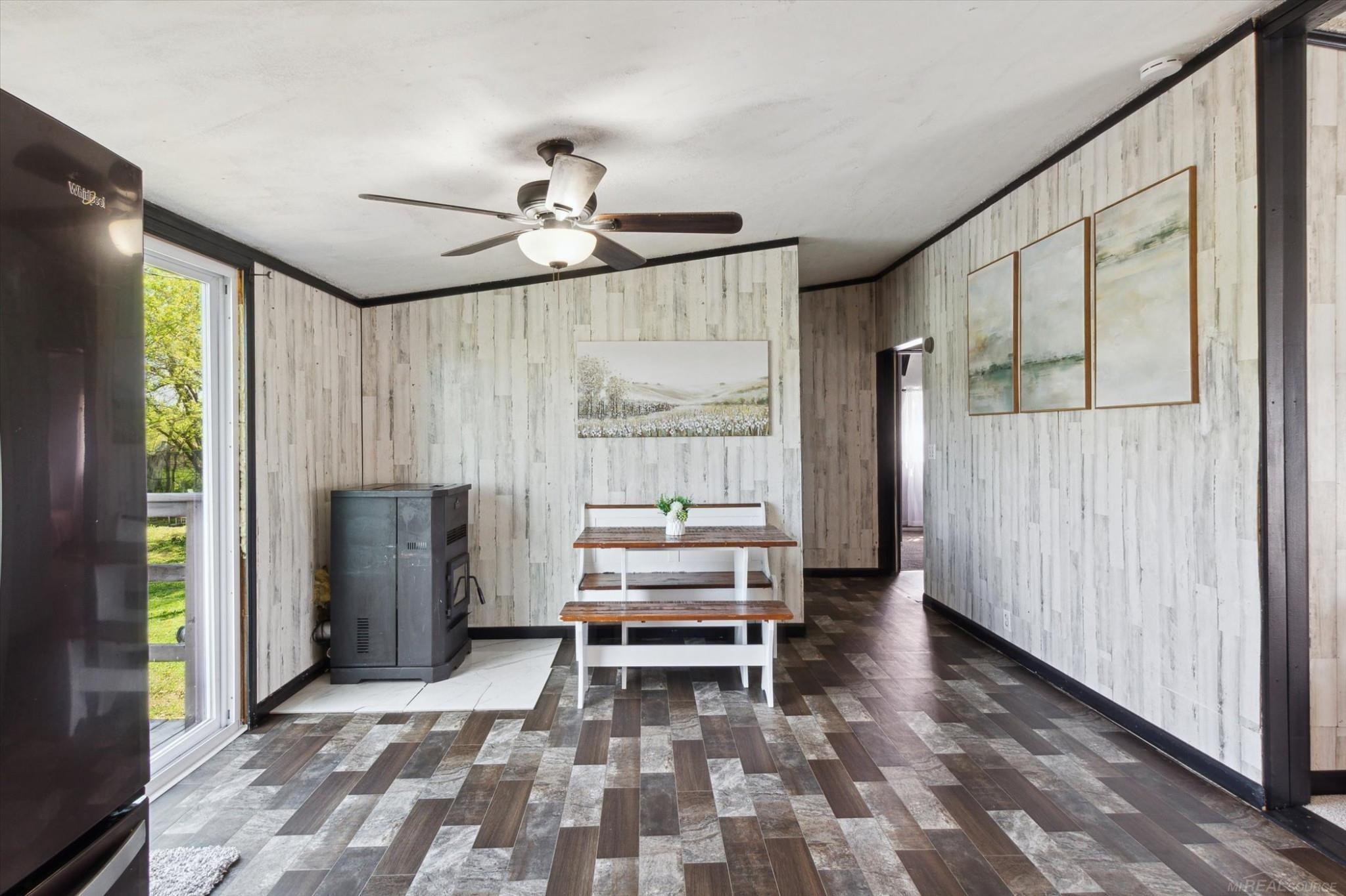 10343 E Pakes Road, Crystal, MI 48818 — Photo 9