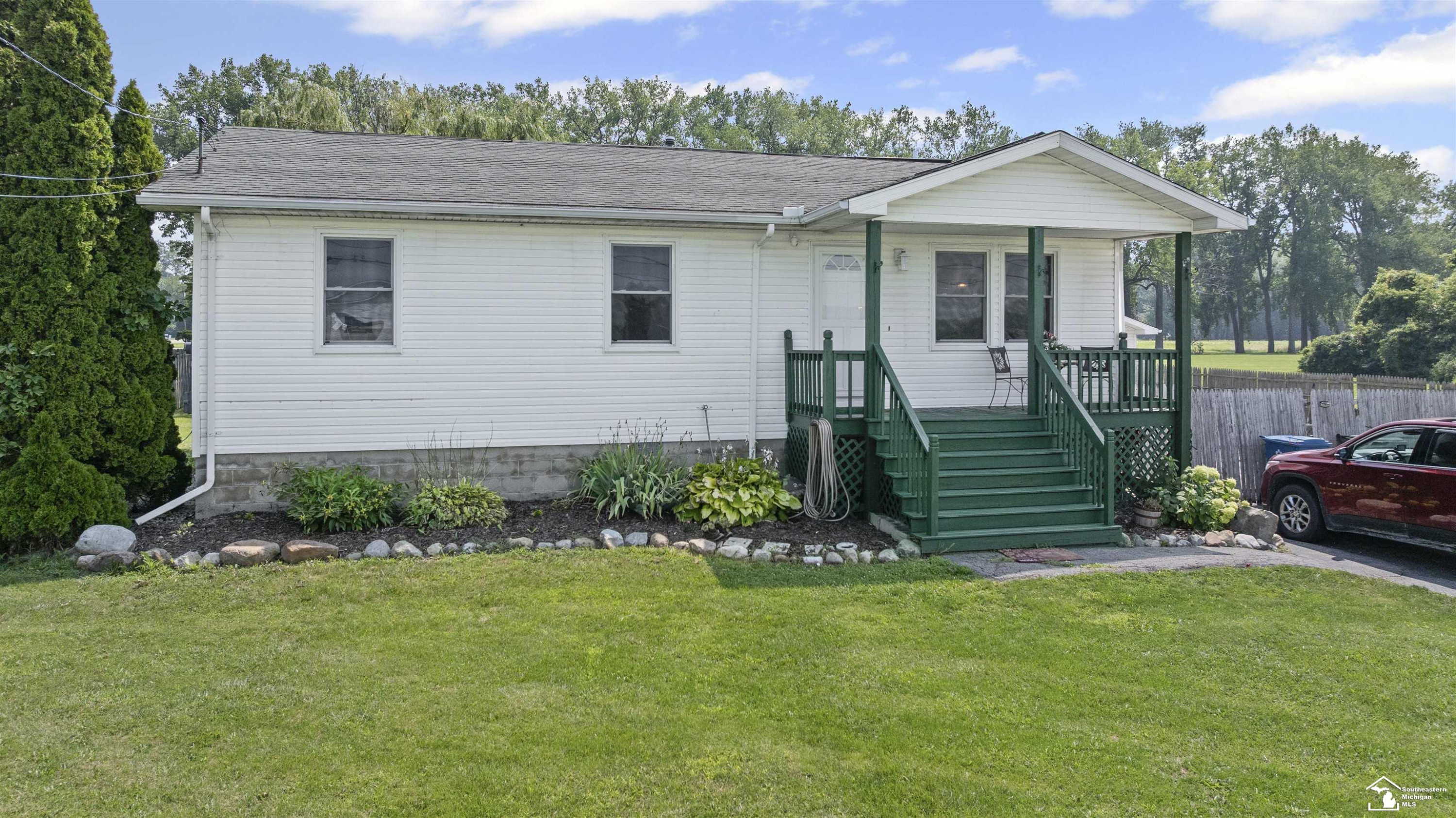 7462 Canal Street, Newport, MI 48166 — Photo 2