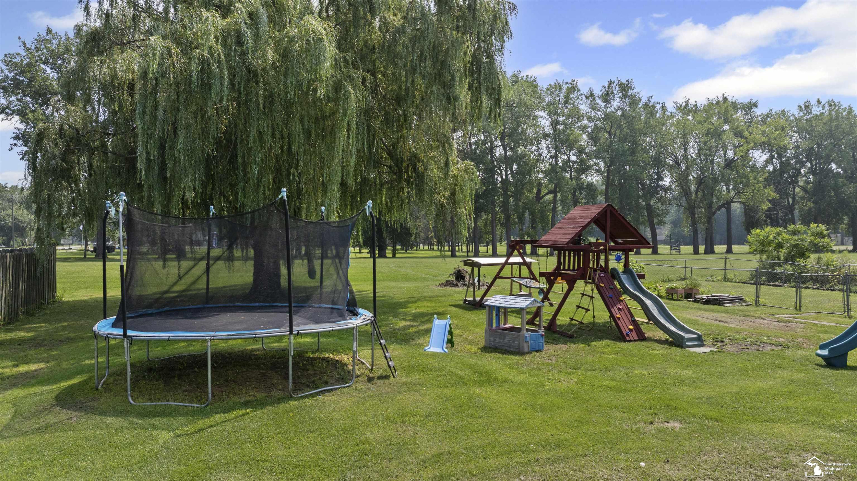 7462 Canal Street, Newport, MI 48166 — Photo 24