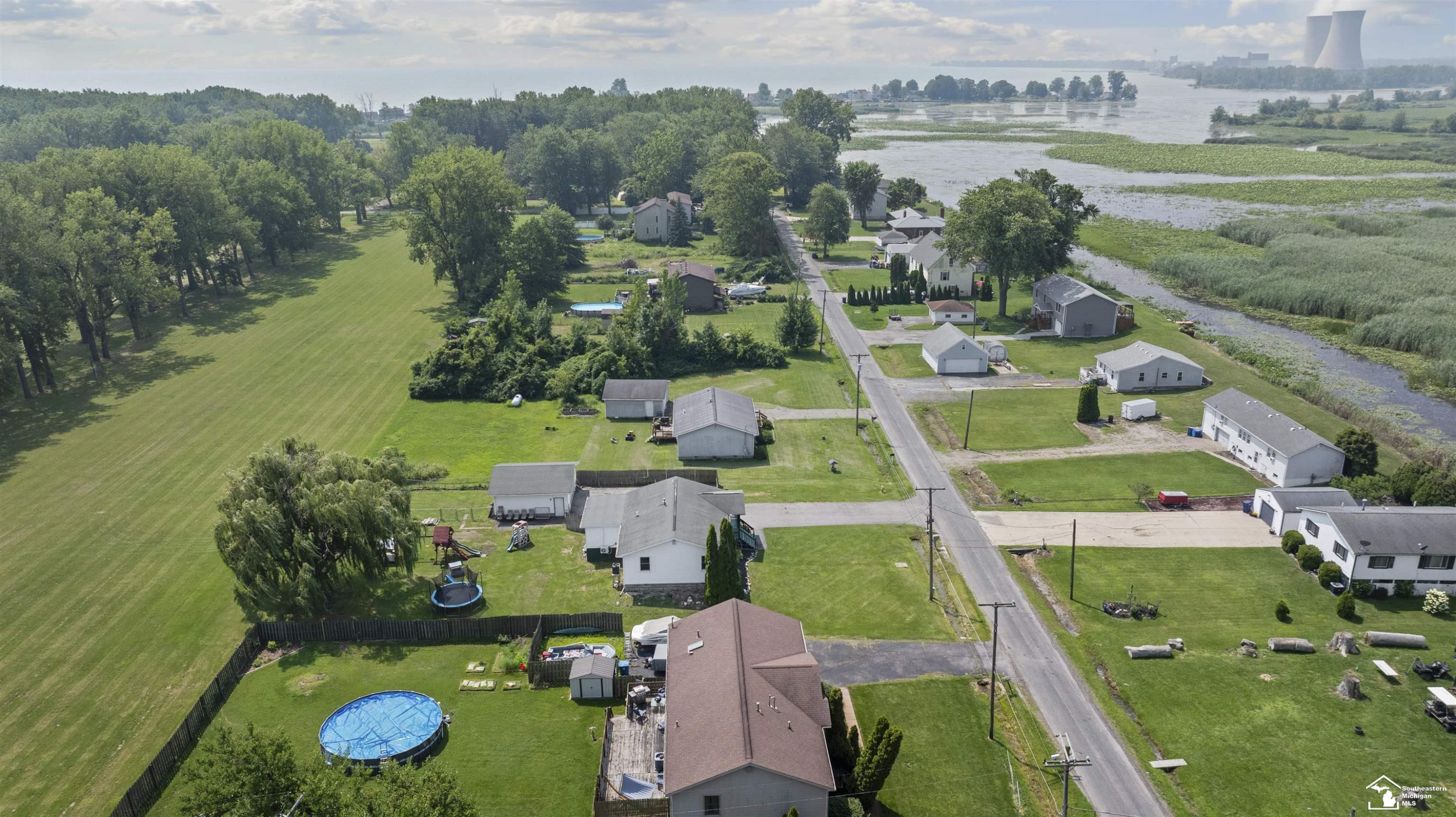7462 Canal Street, Newport, MI 48166 — Photo 32