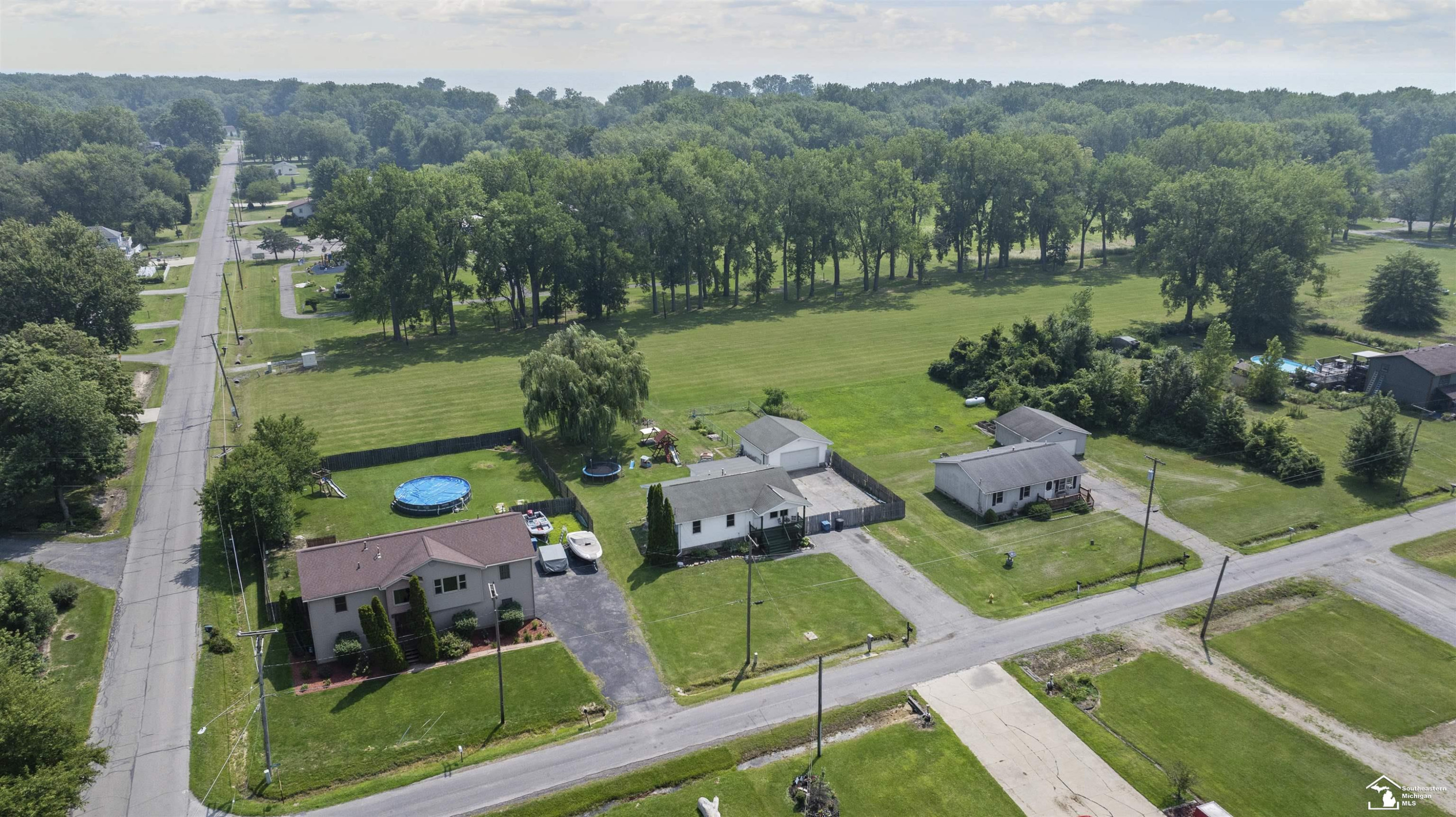 7462 Canal Street, Newport, MI 48166 — Photo 33