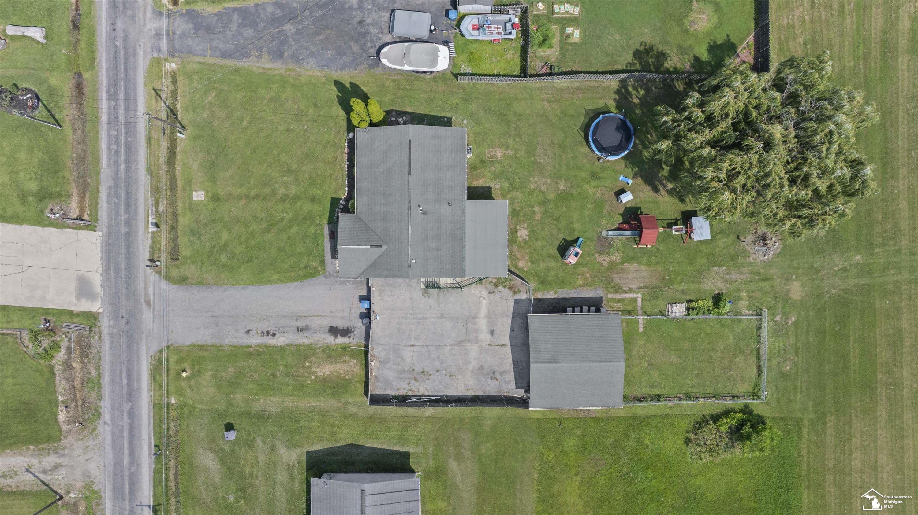 7462 Canal Street, Newport, MI 48166 — Photo 39