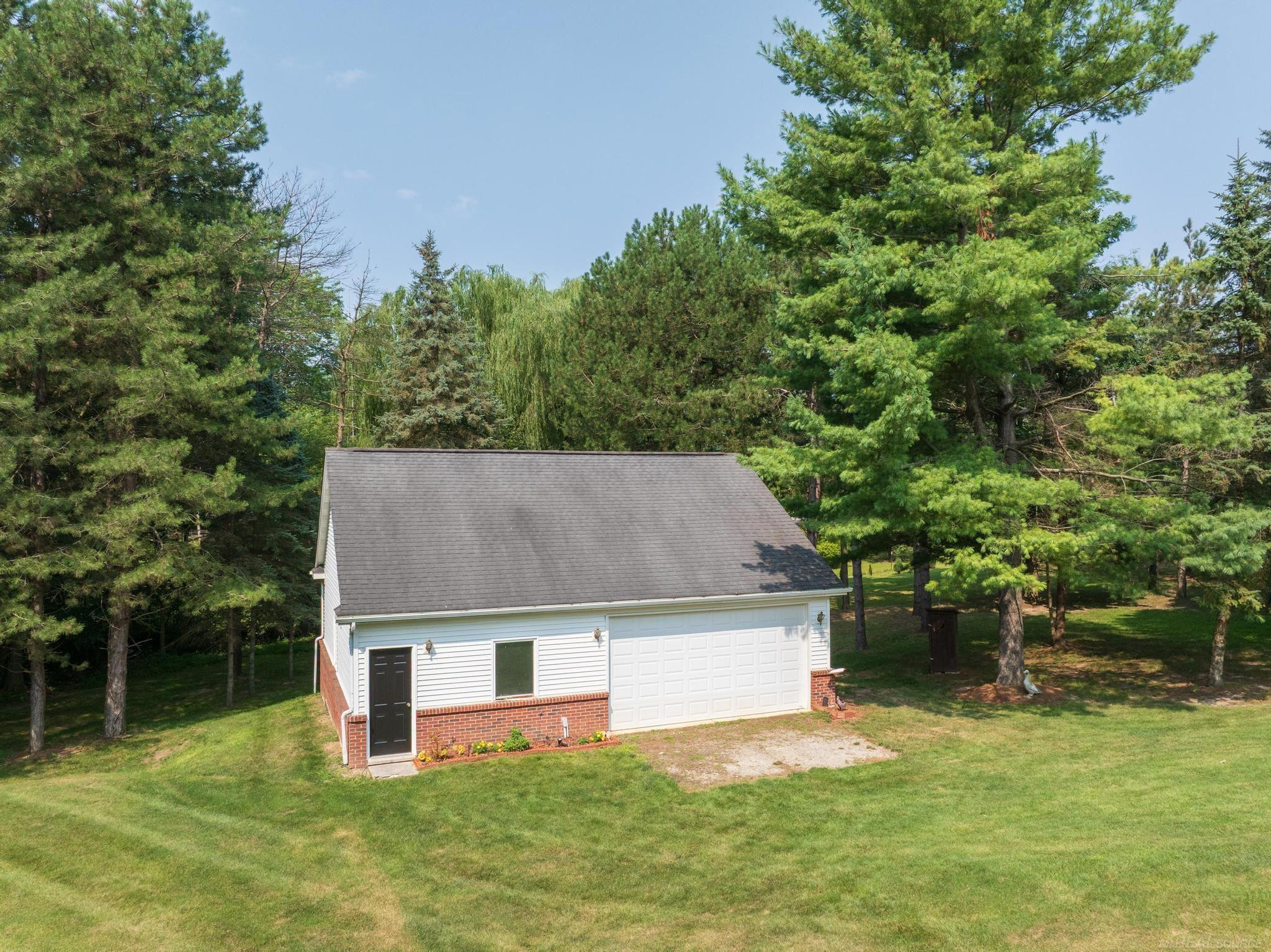 11643 Belle River Road, MI — Photo 43
