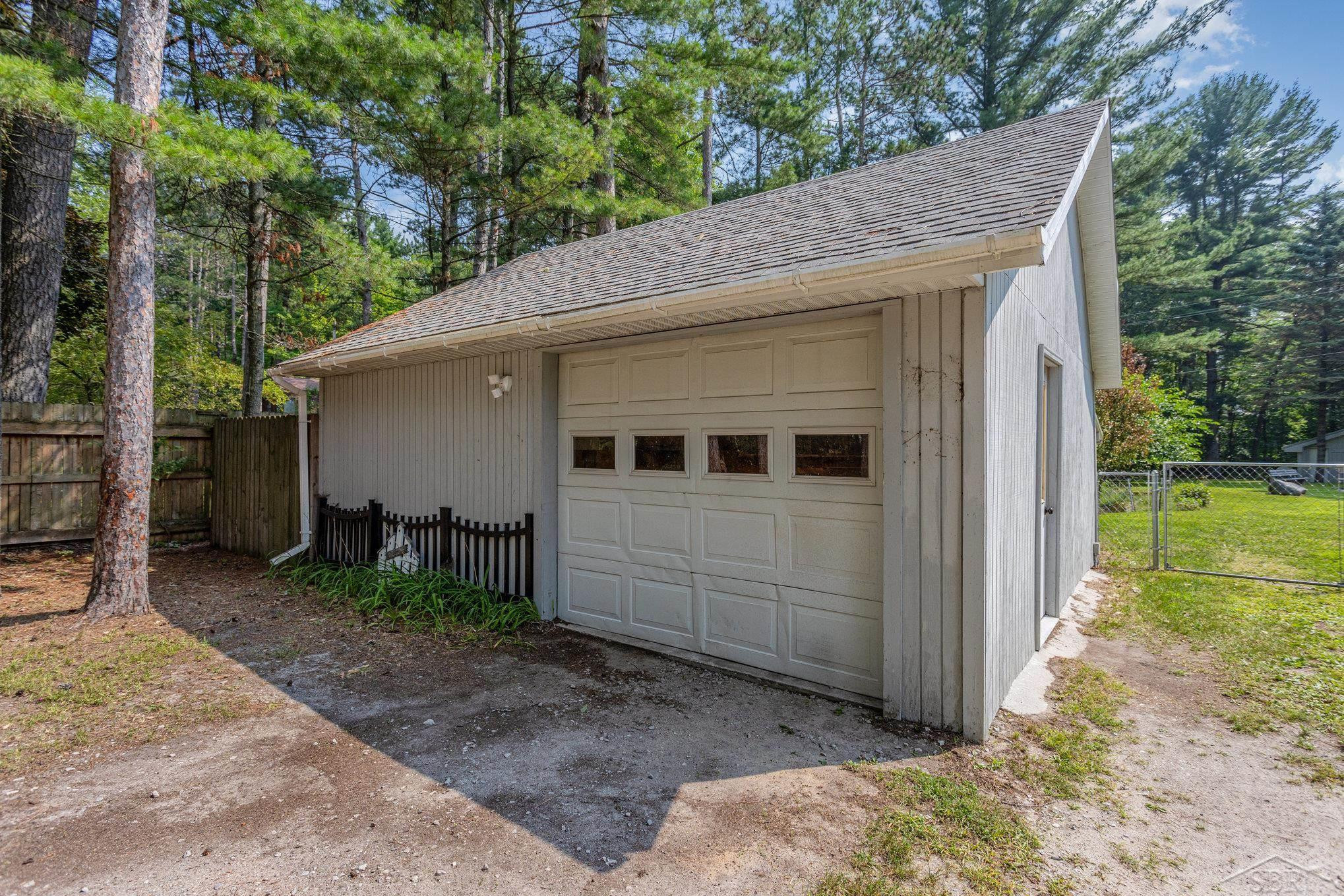 538 Wilber Road, East Tawas, MI 48730 — Photo 25