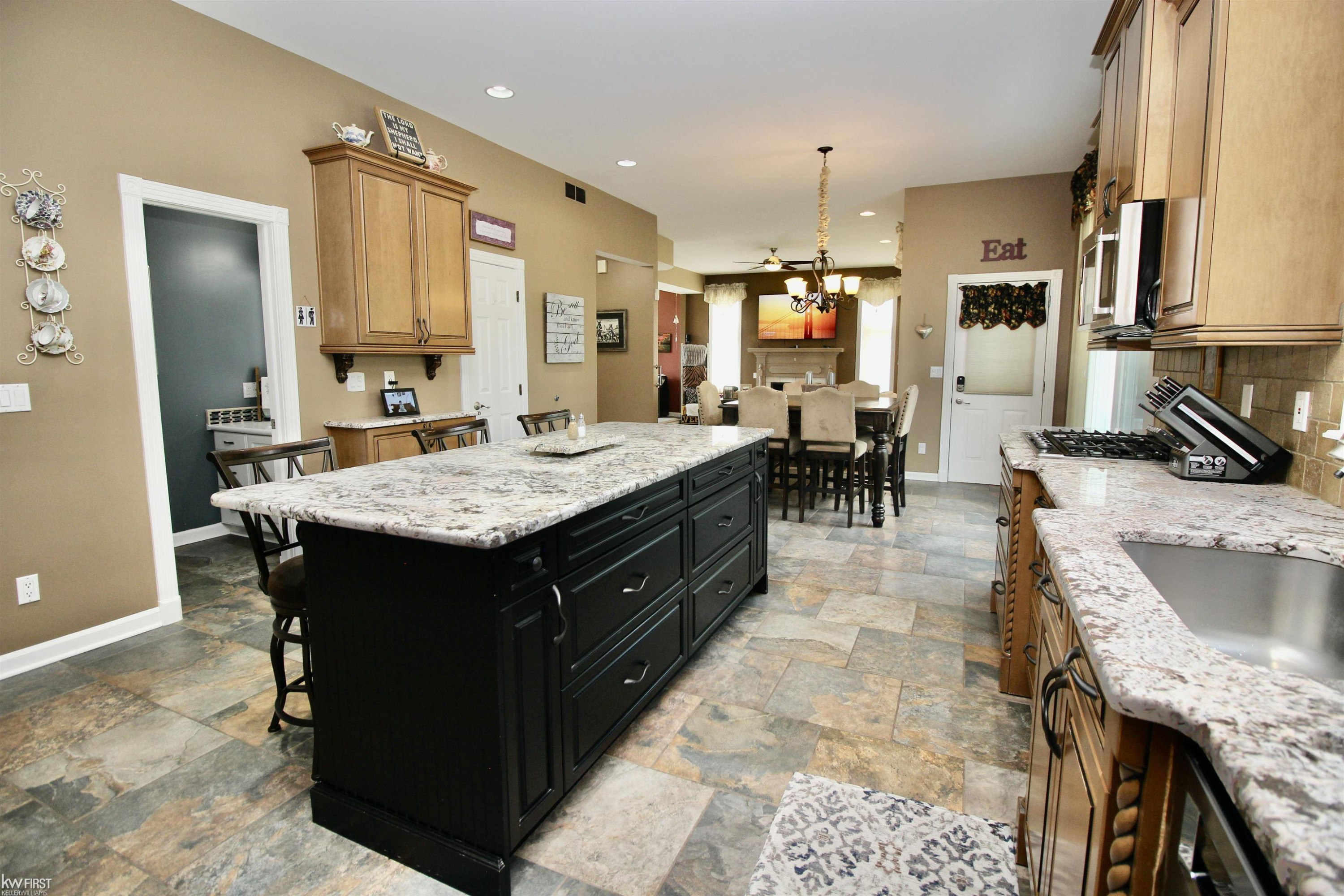 7090 E Hill Road, Grand Blanc, MI 48439 — Photo 21
