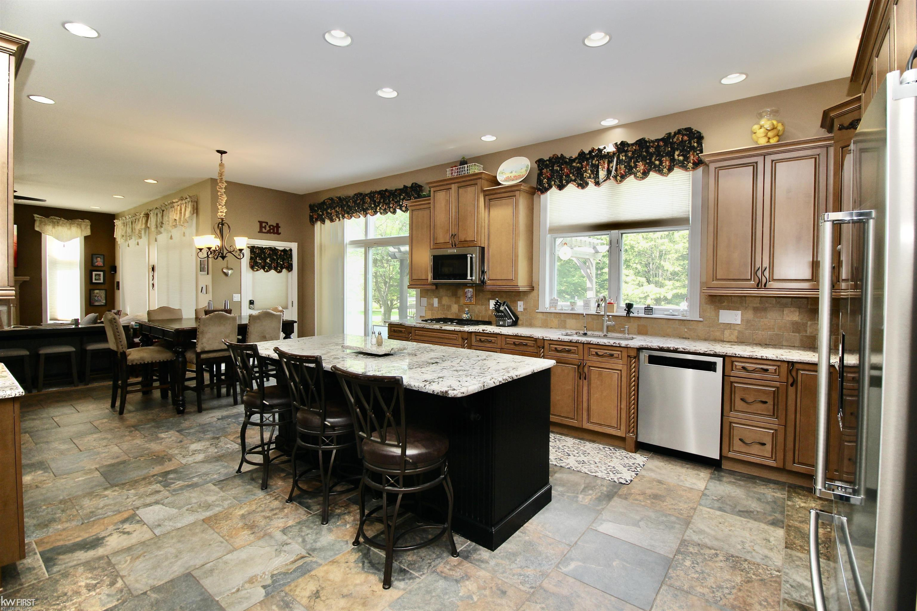 7090 E Hill Road, Grand Blanc, MI 48439 — Photo 24