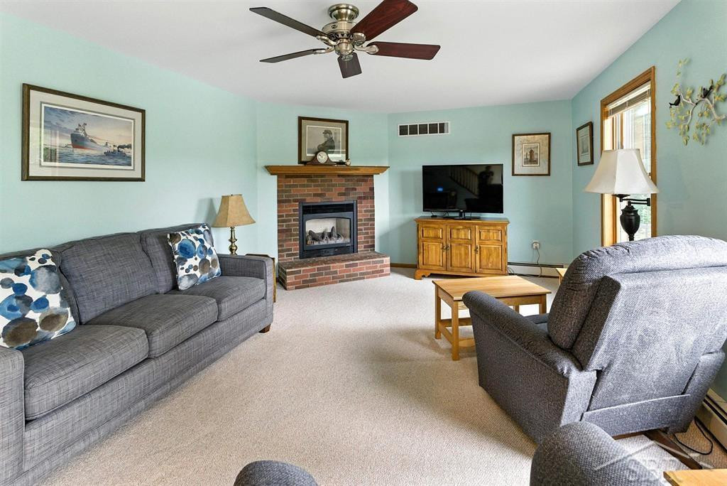 5505 N Clarence Court, Sanford, MI 48657 — Photo 11