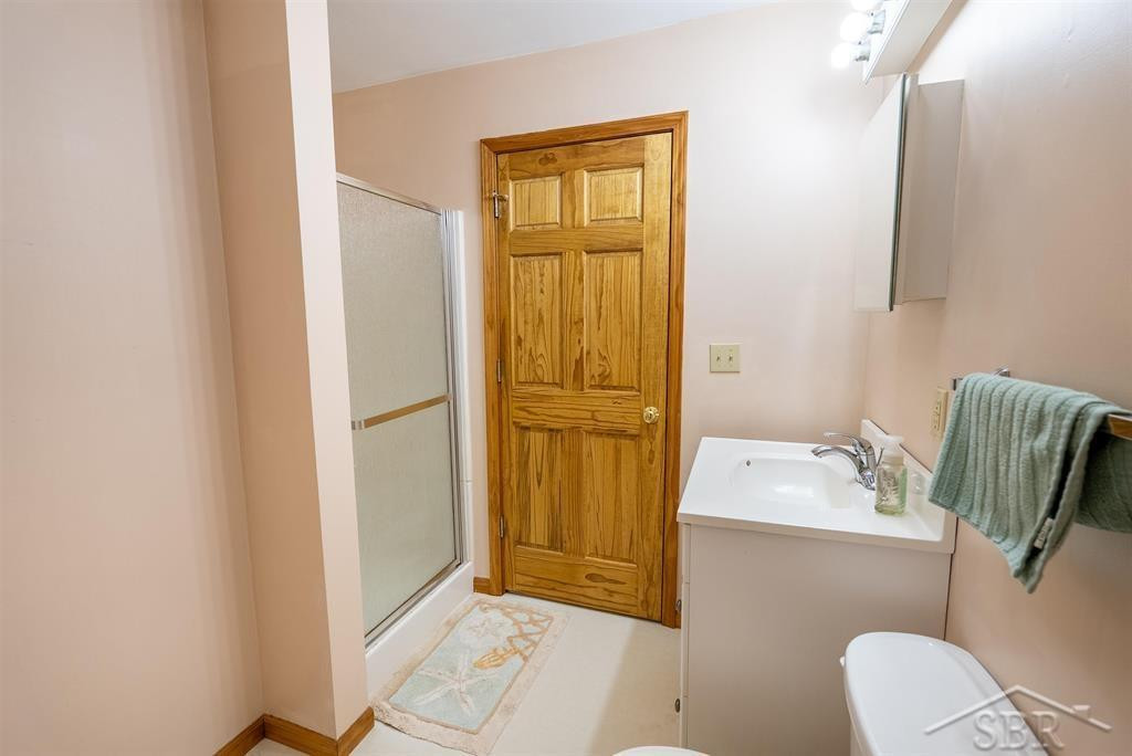 5505 N Clarence Court, Sanford, MI 48657 — Photo 20