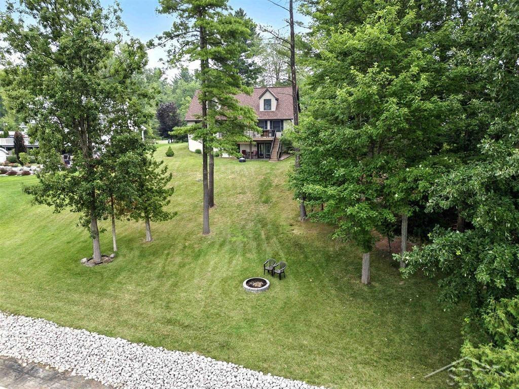 5505 N Clarence Court, Sanford, MI 48657 — Photo 34