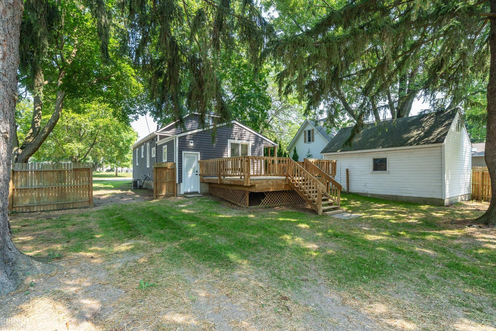 23154 Torrey Street, MI — Photo 17