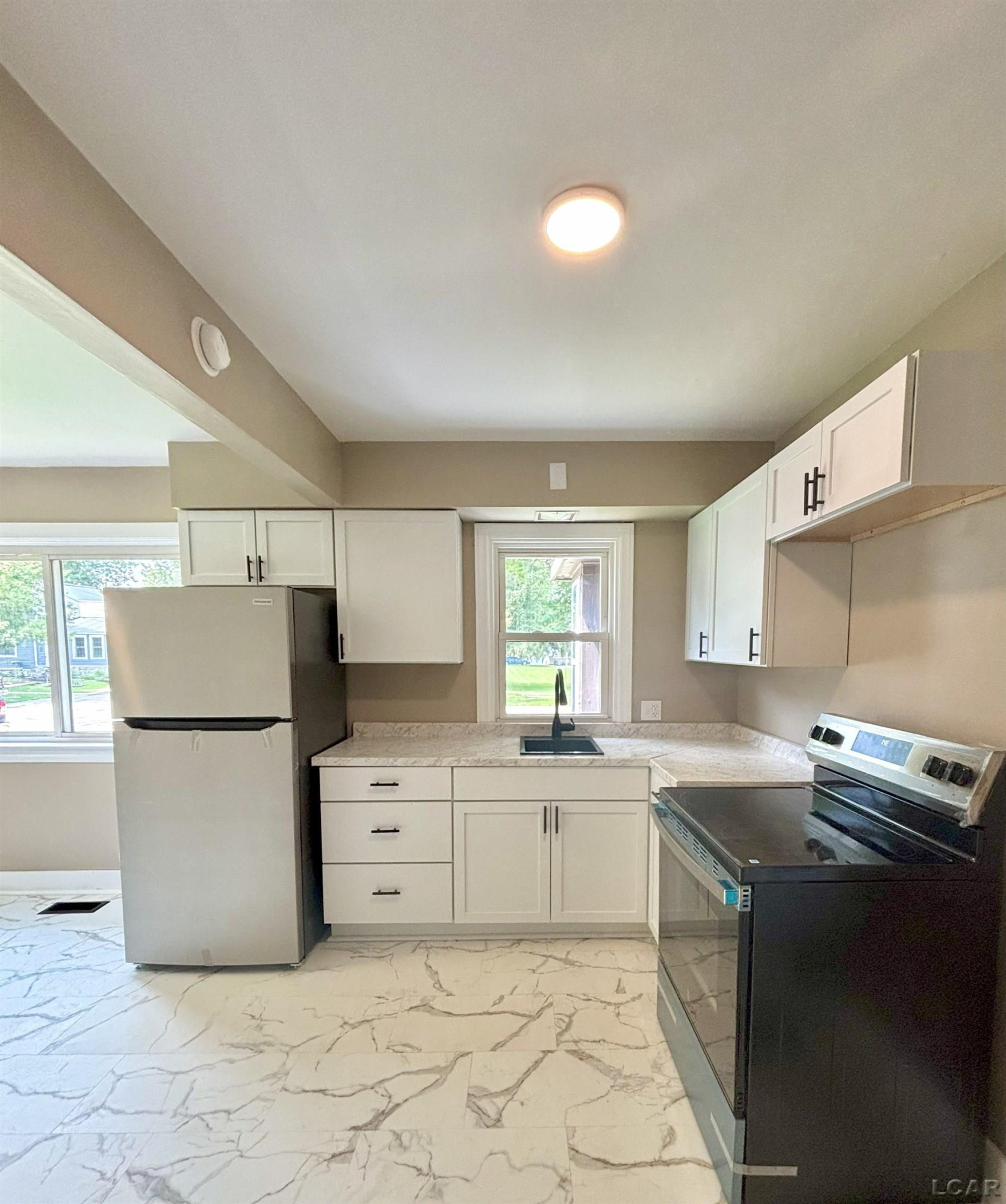 105 S Monroe Street, Blissfield, MI 49228 — Photo 6