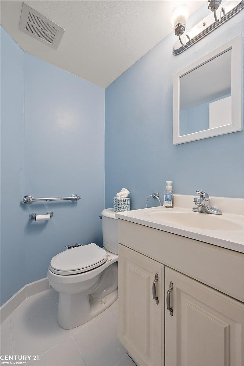 8520 Hampshire Drive, Sterling Heights, MI 48313 — Photo 21