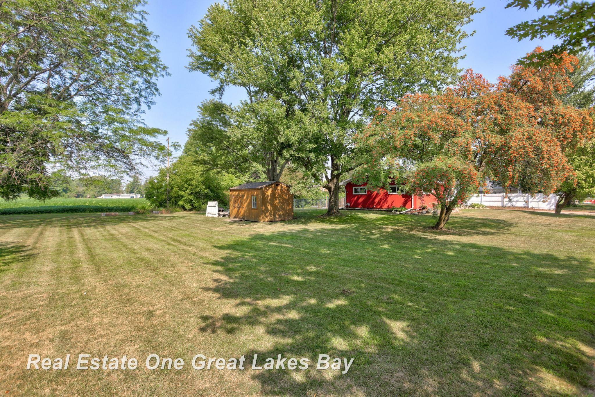 2287 N Main Street, MI 48733 — Photo 3